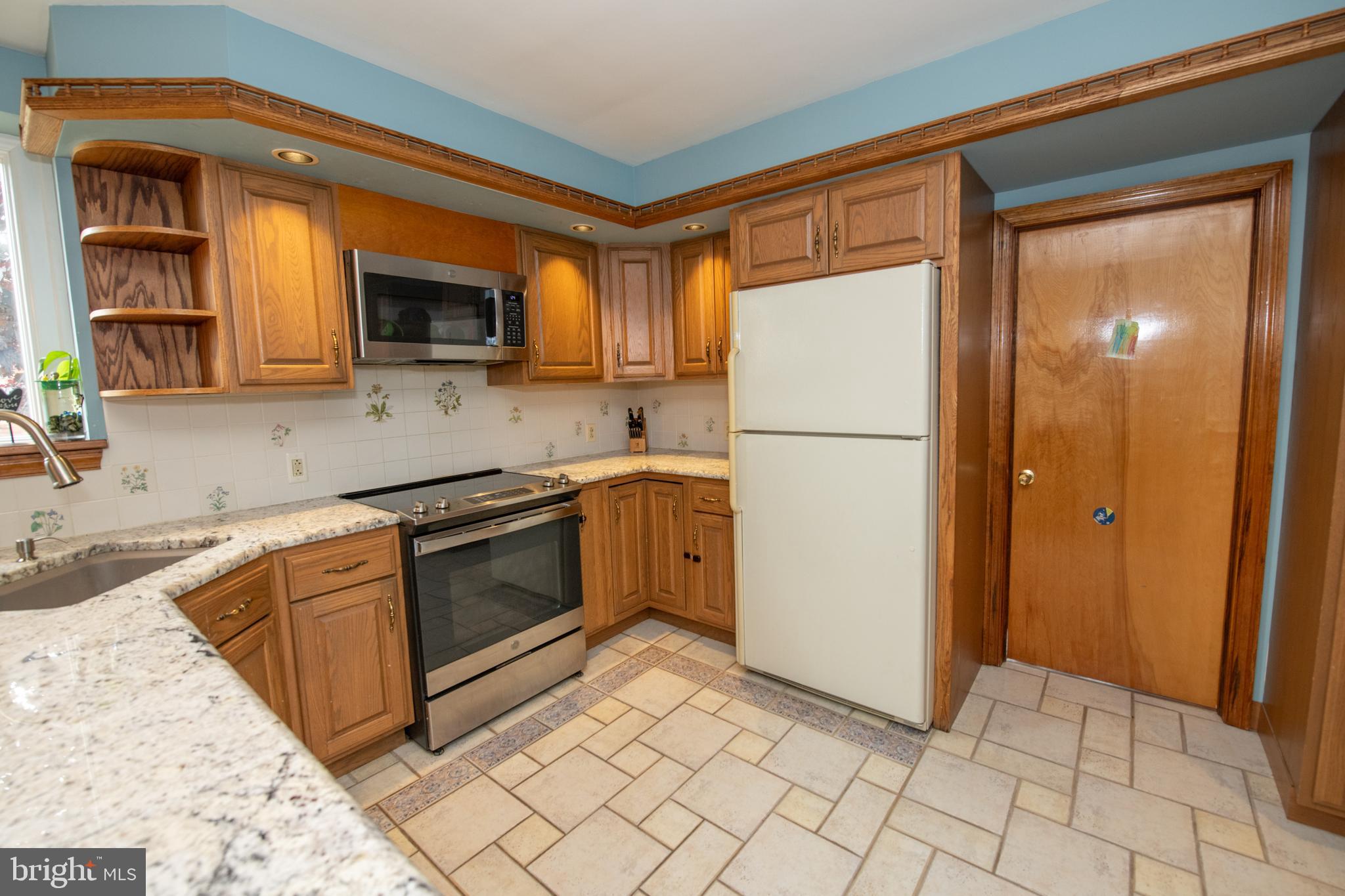 MEADOW BROOK - Residential