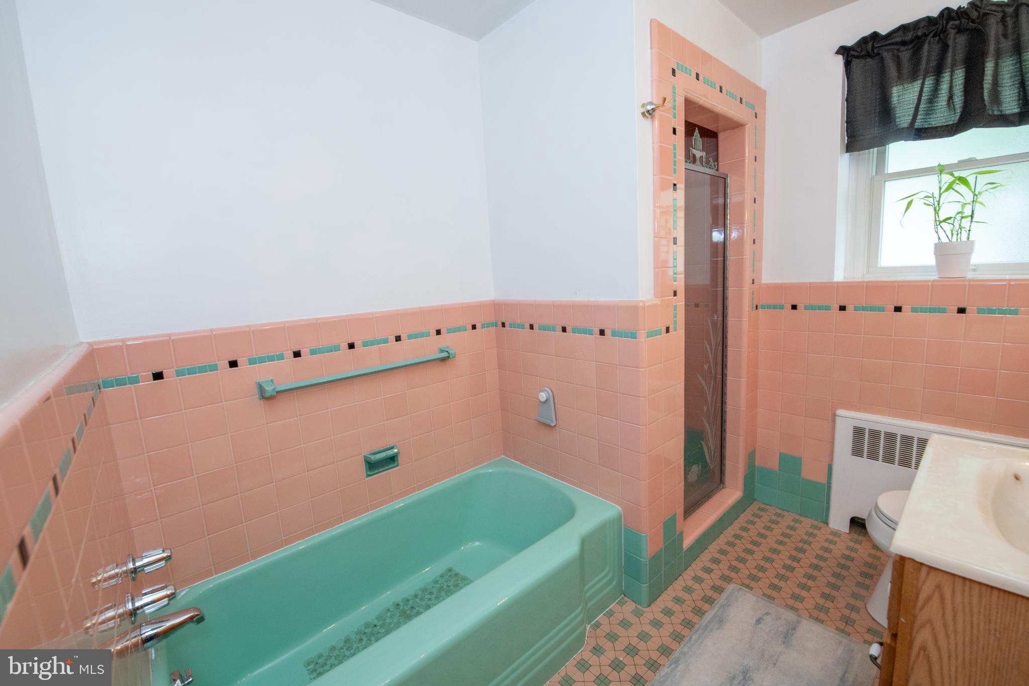 MEADOW BROOK - Residential