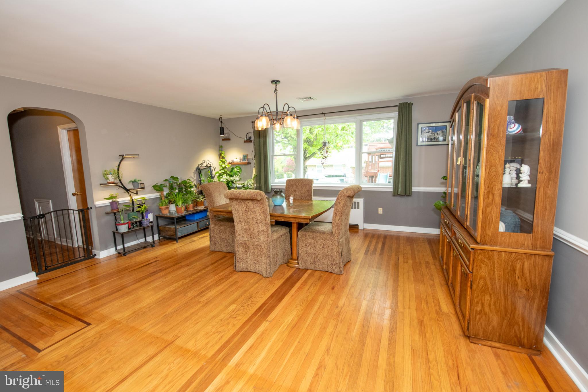 MEADOW BROOK - Residential