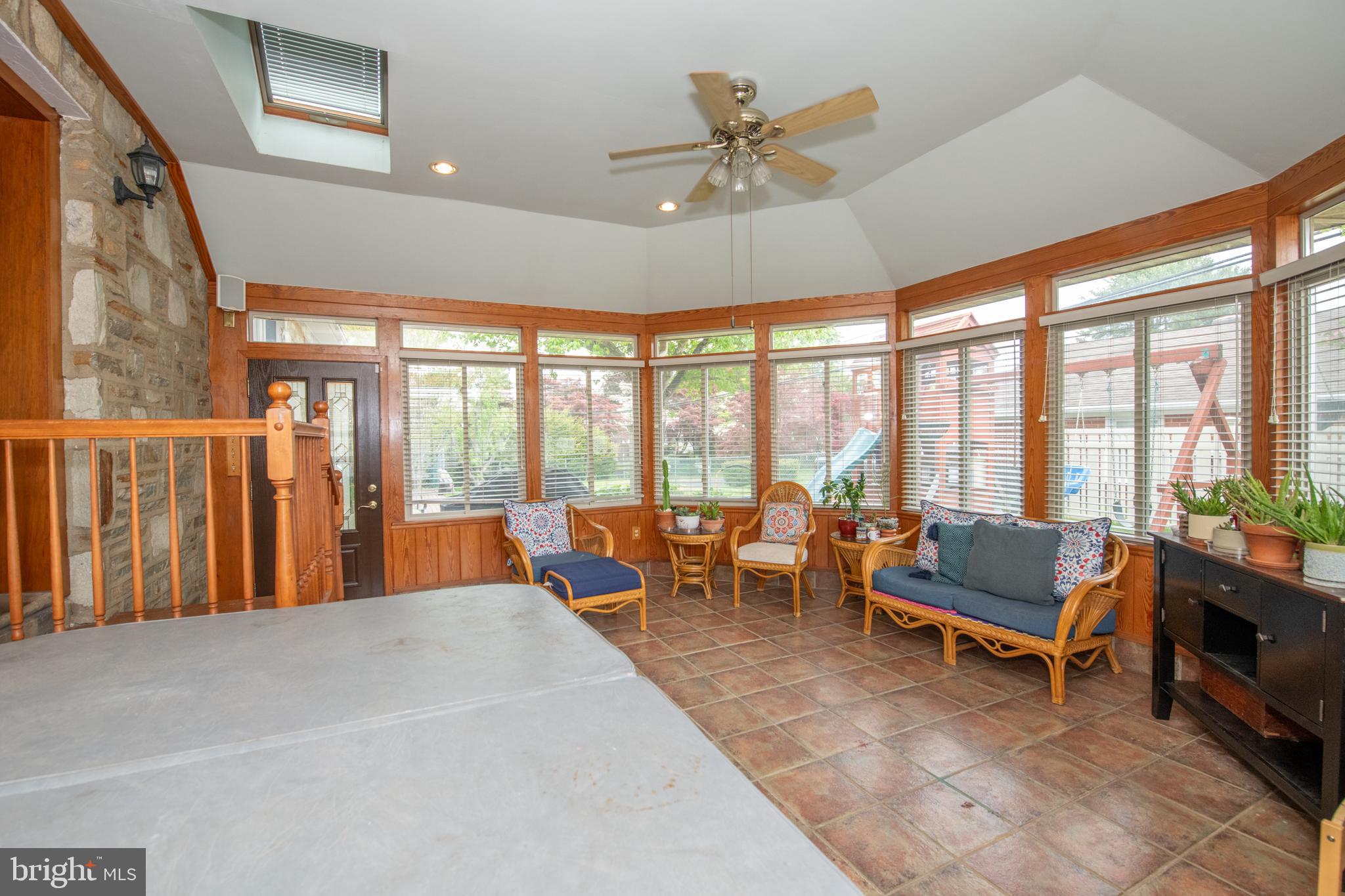 MEADOW BROOK - Residential