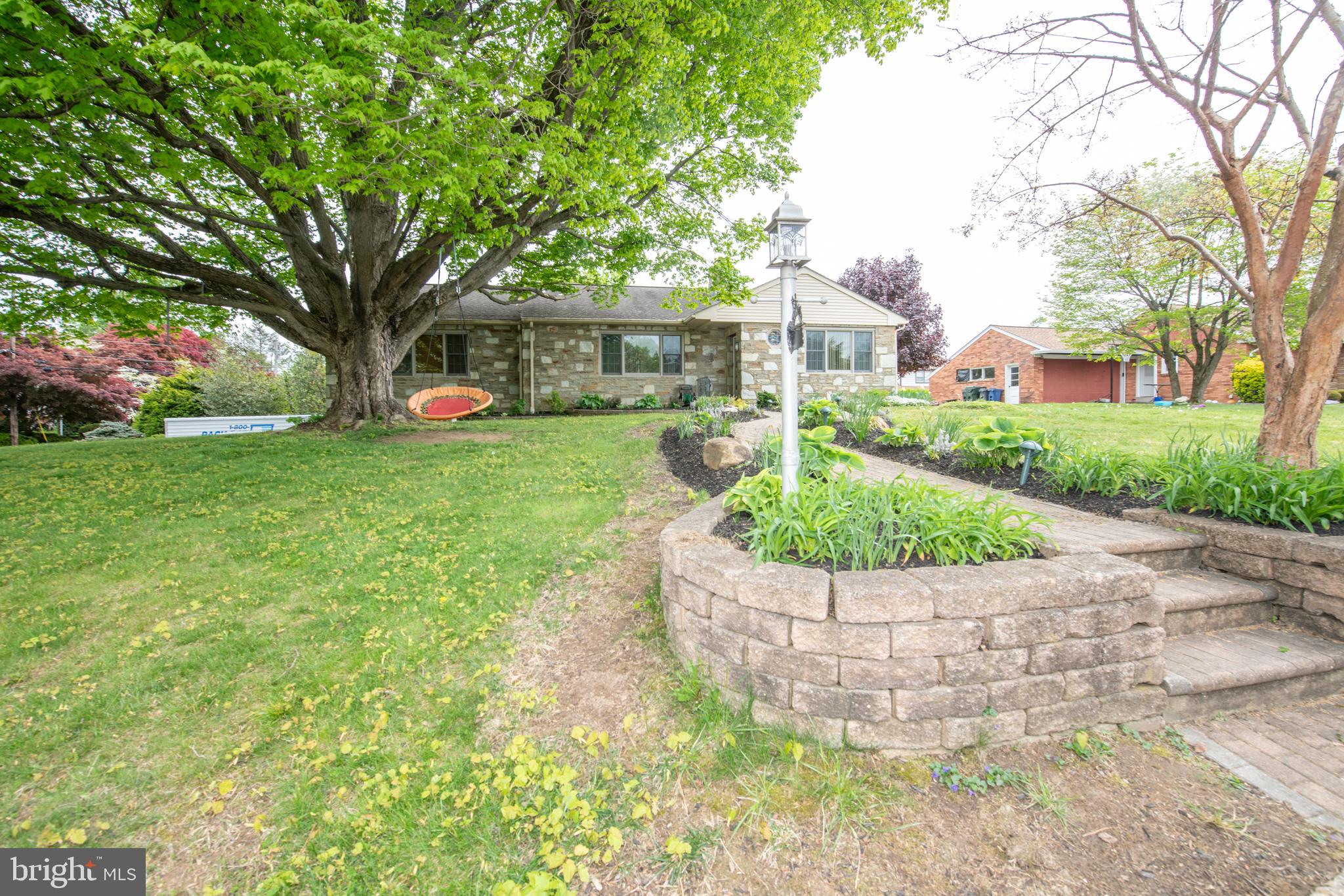 MEADOW BROOK - Residential
