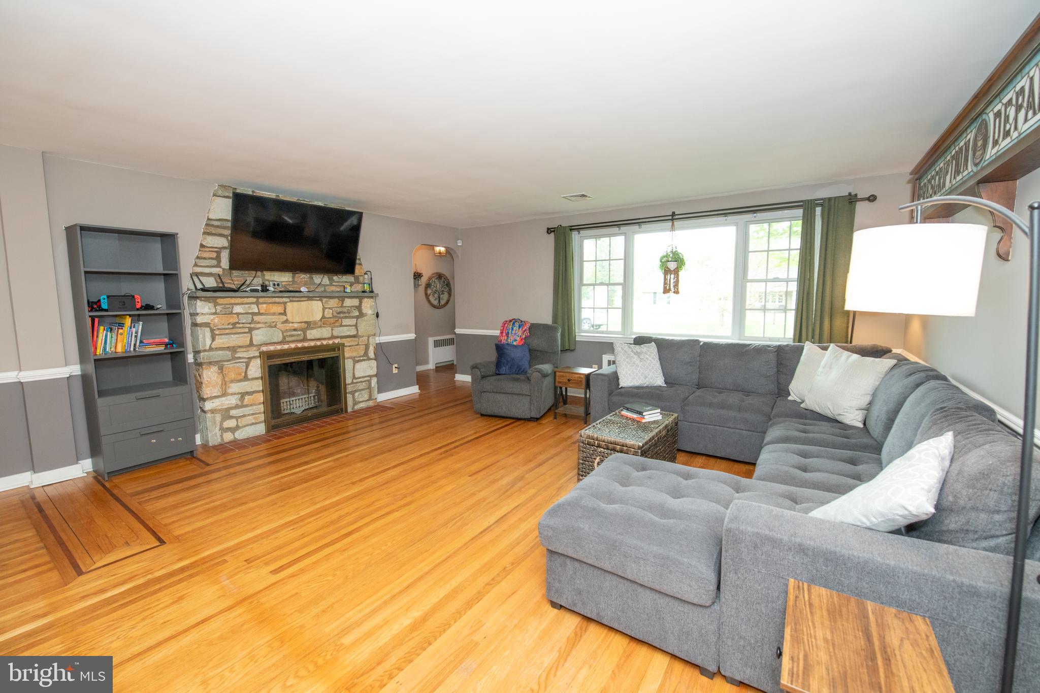 MEADOW BROOK - Residential