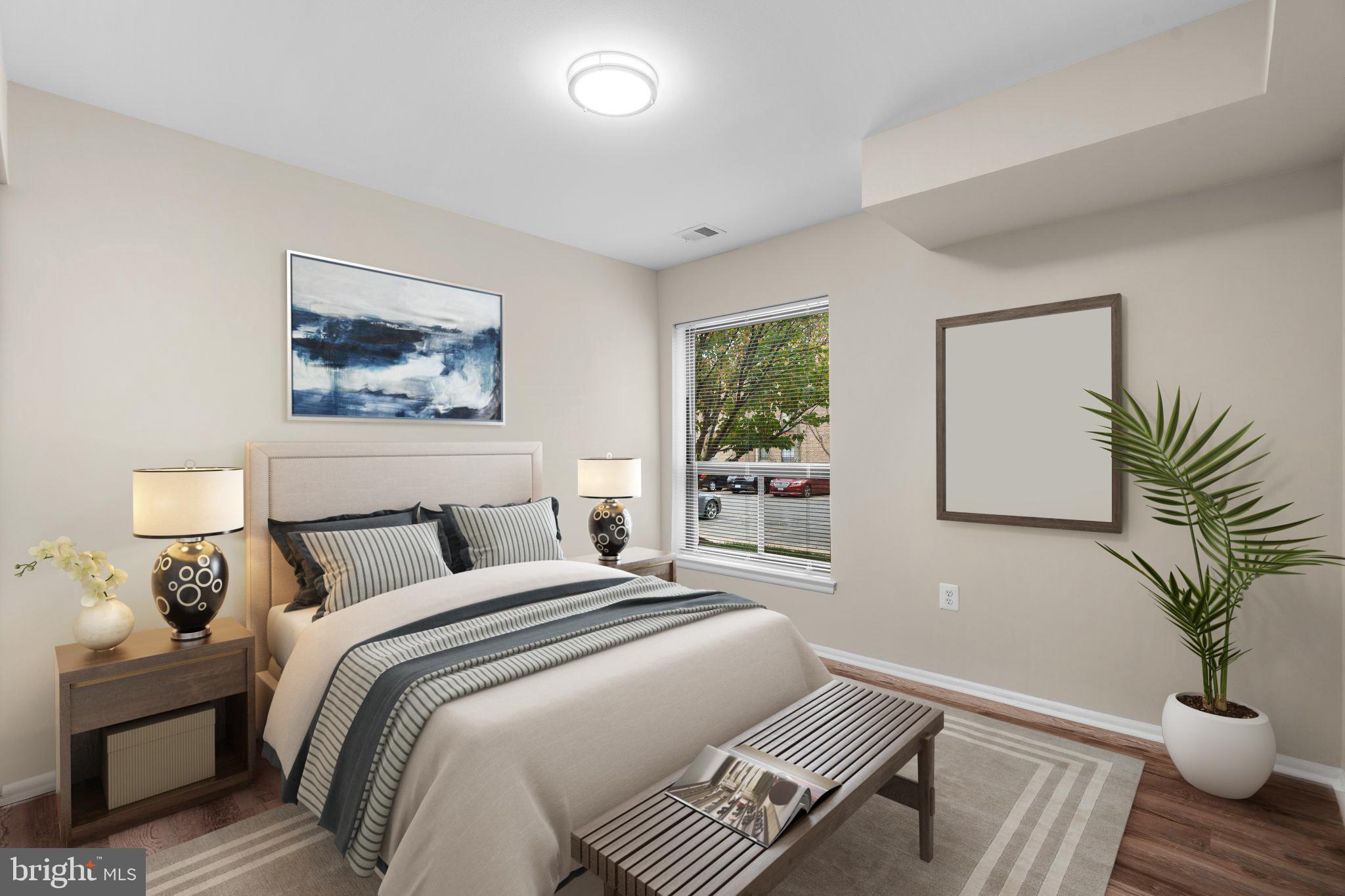 HYDE PARK - Residential