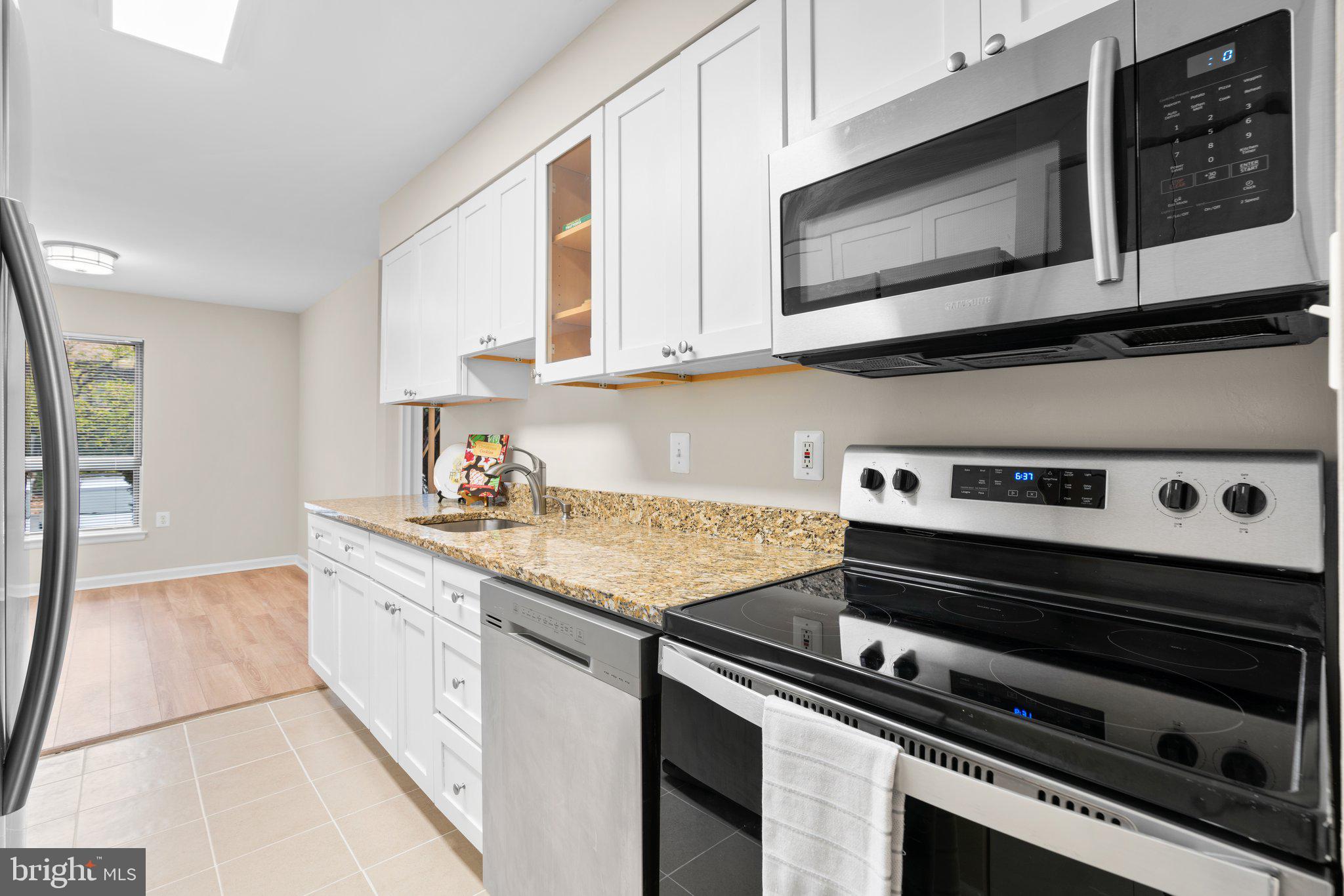 HYDE PARK - Residential