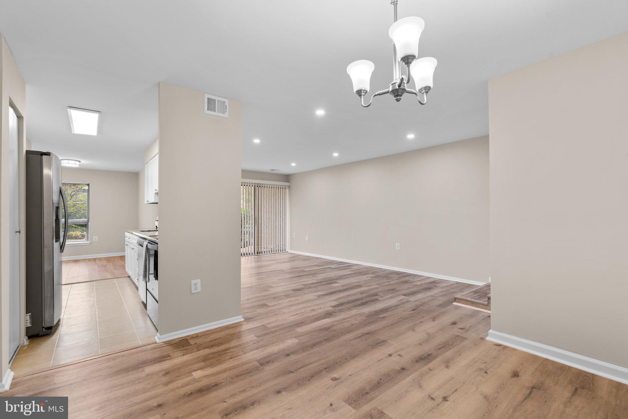 HYDE PARK - Residential