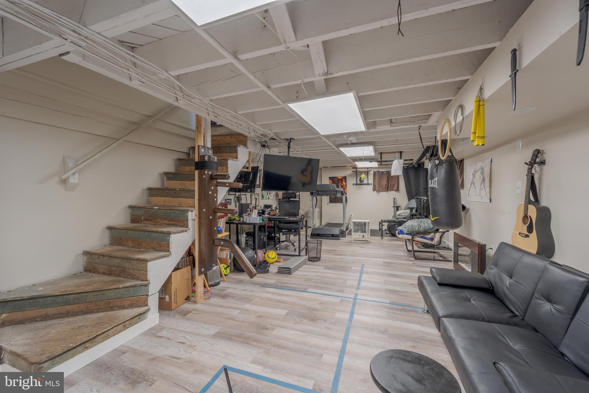 GWYNNLAKE PARK - Residential