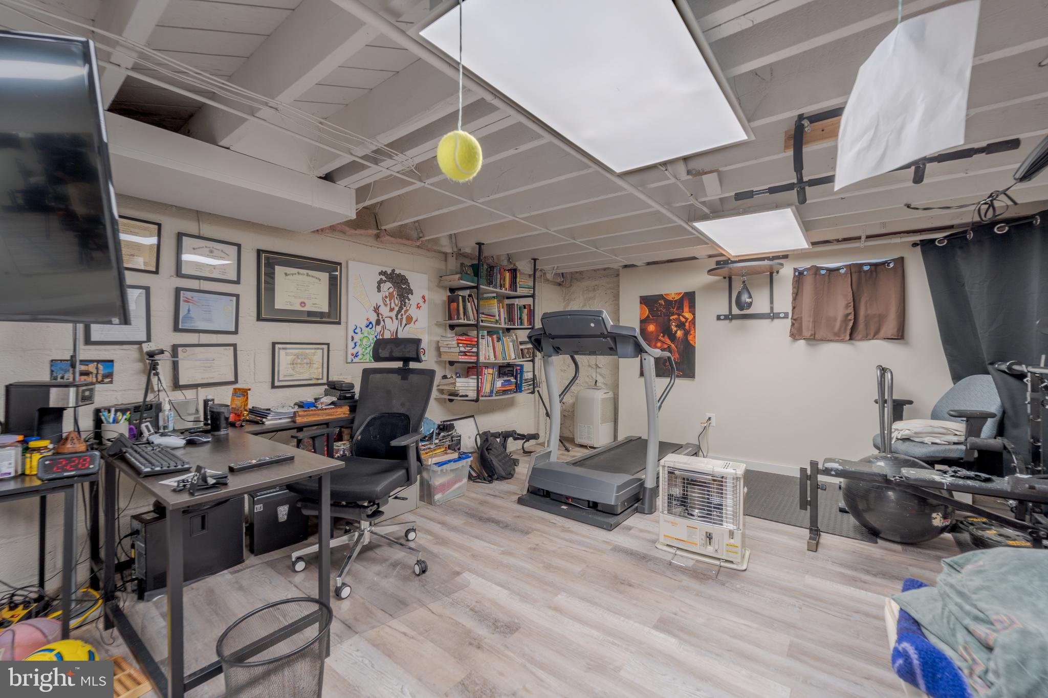 GWYNNLAKE PARK - Residential