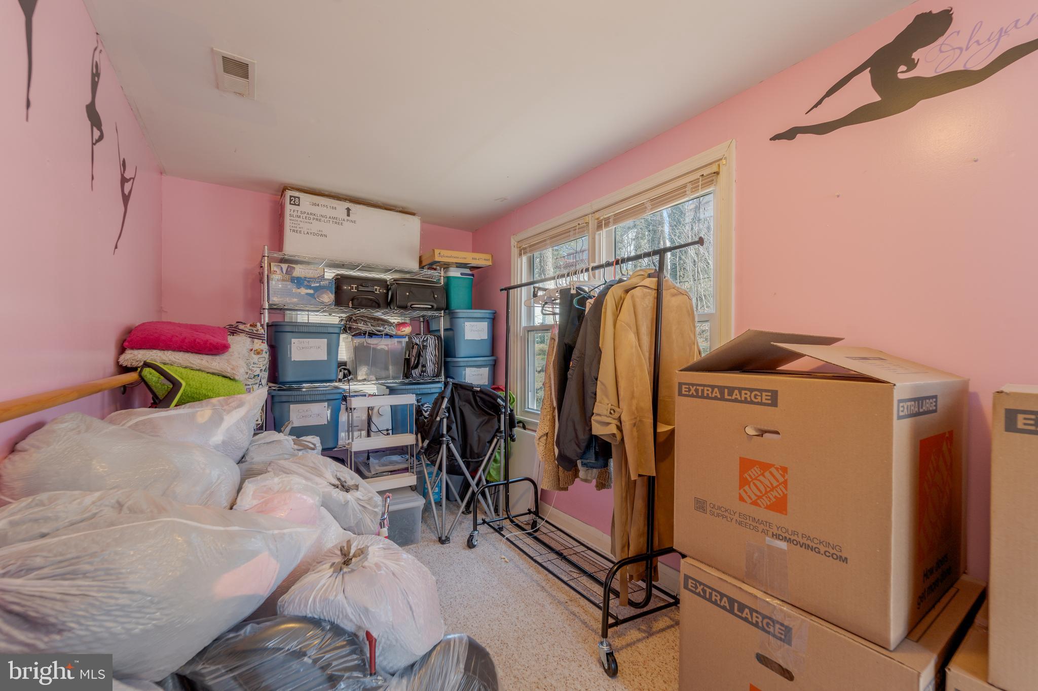 GWYNNLAKE PARK - Residential