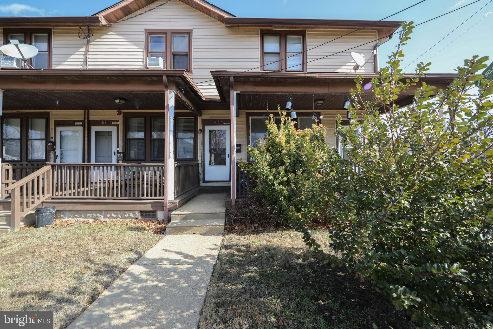 617 NEWTON AVENUE