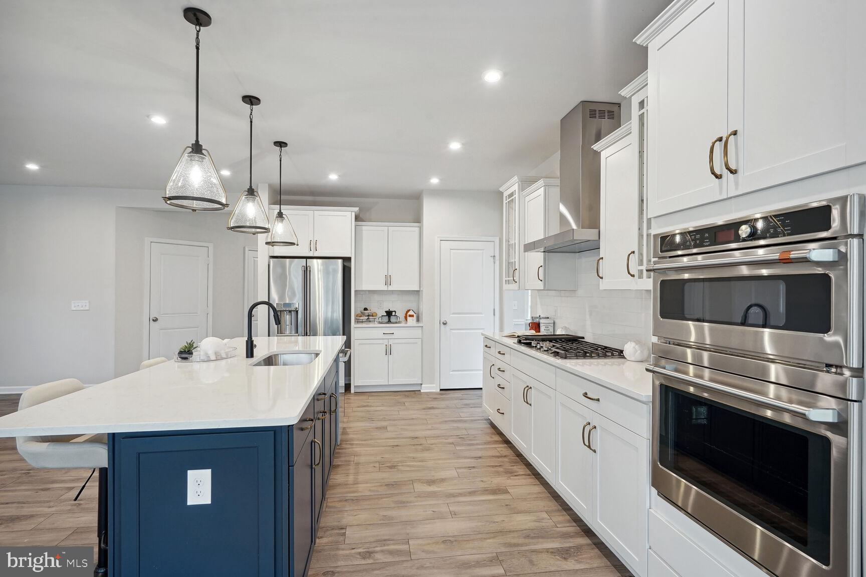 HAMPTON RUN - Residential