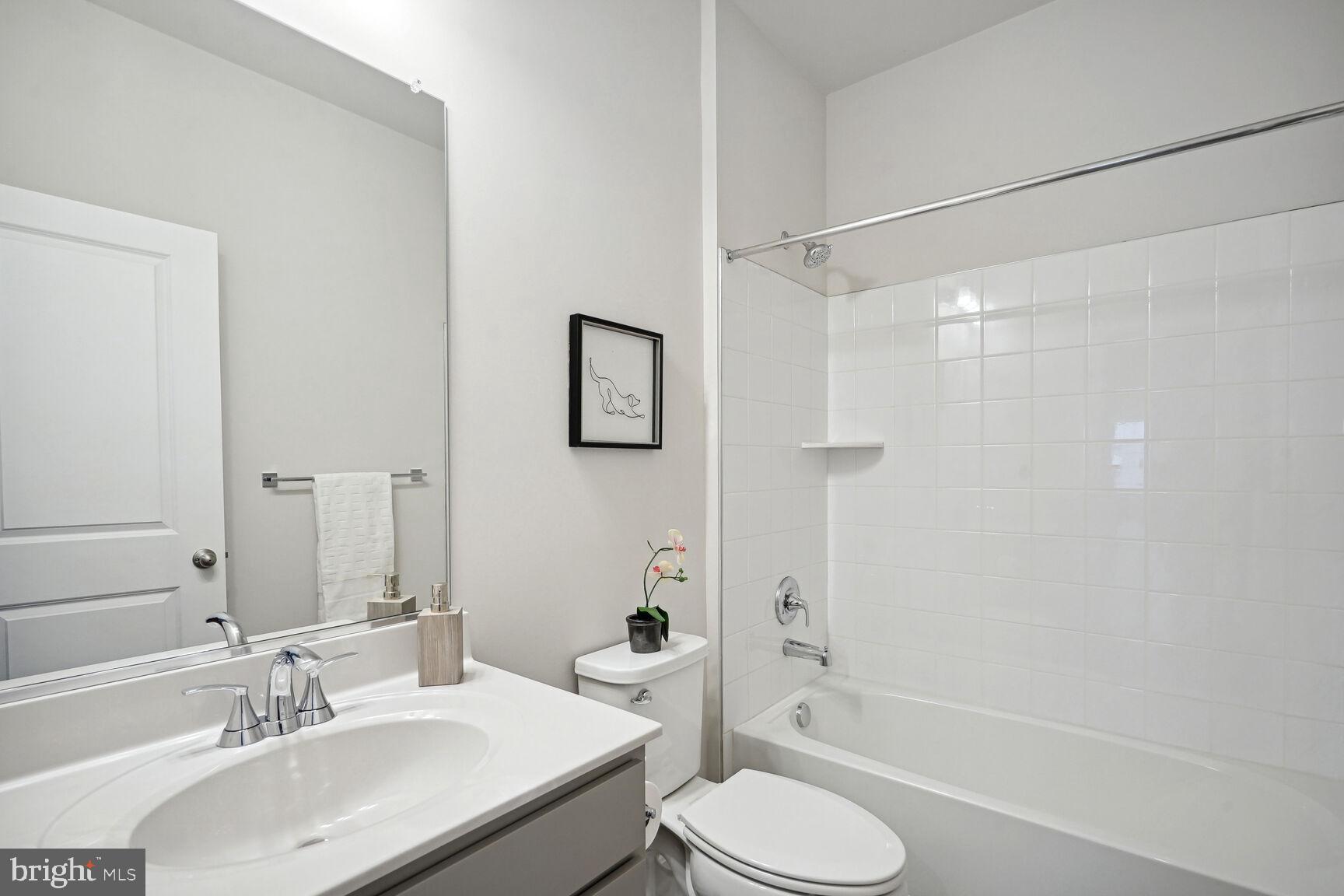 HAMPTON RUN - Residential