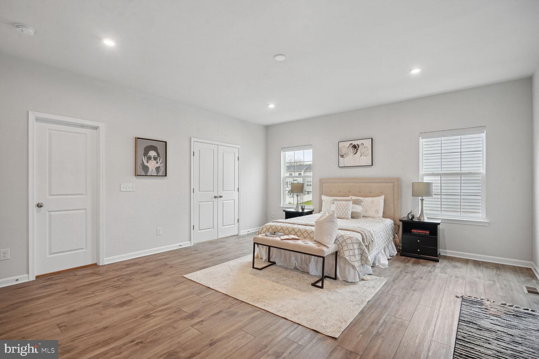 HAMPTON RUN - Residential