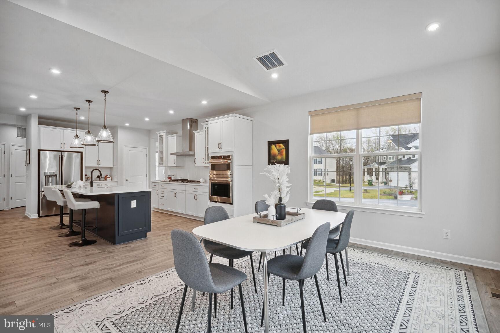 HAMPTON RUN - Residential