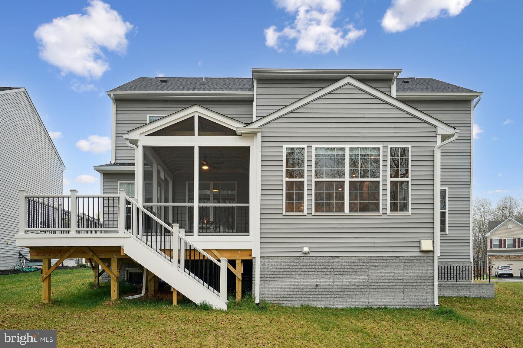 HAMPTON RUN - Residential