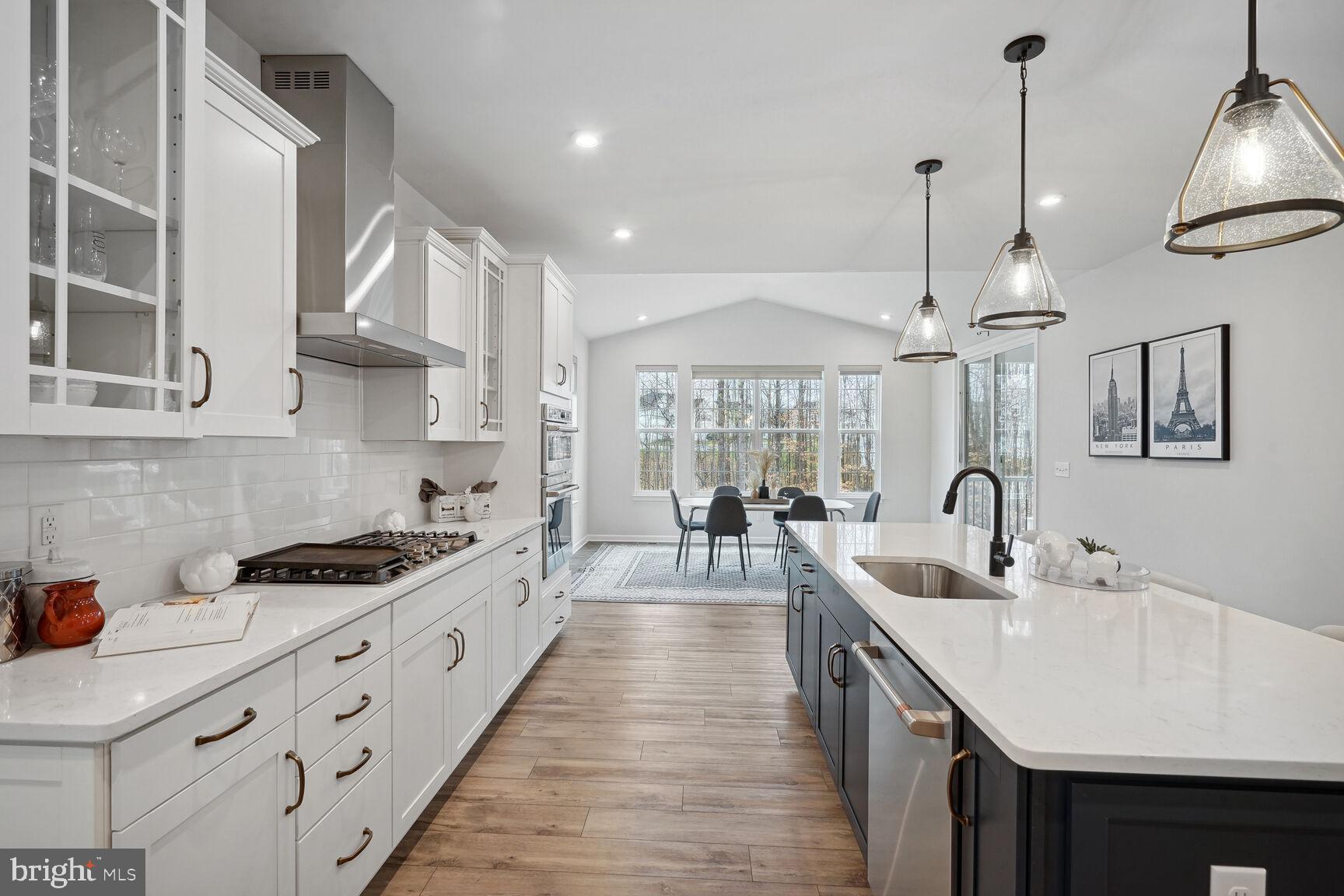 HAMPTON RUN - Residential