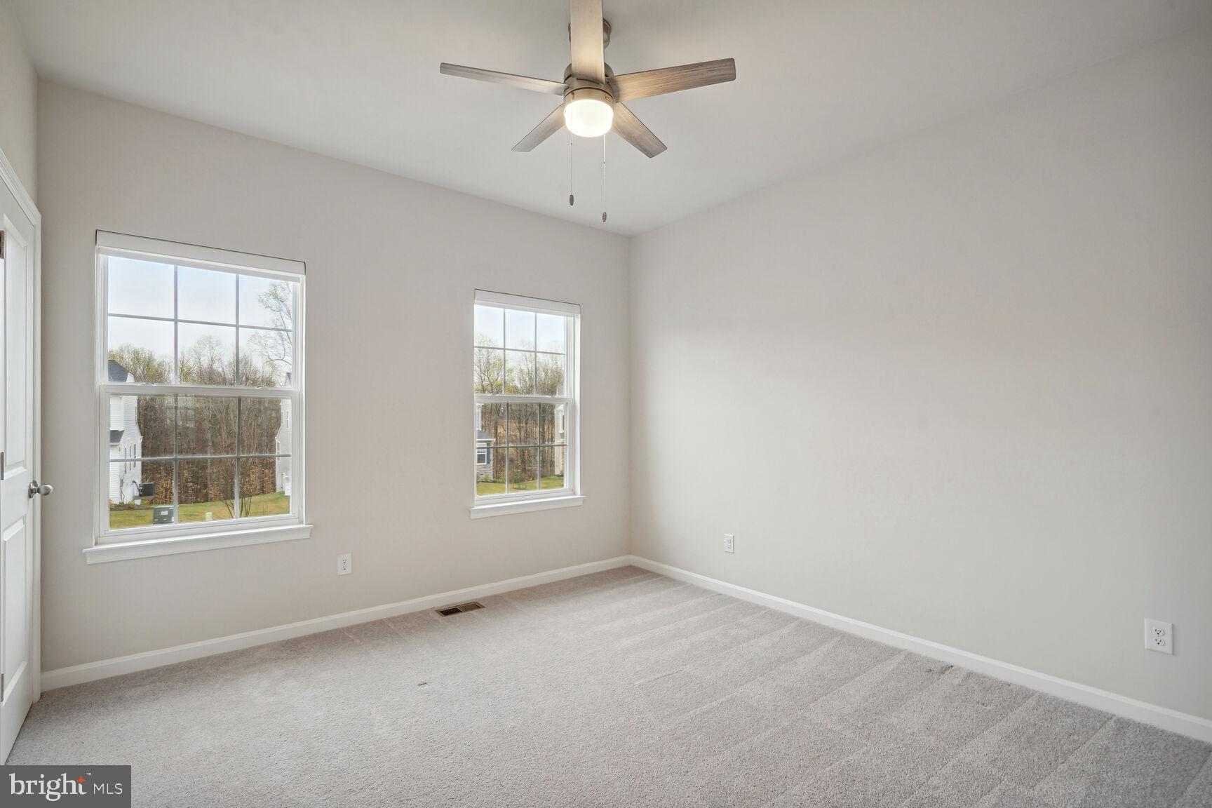 HAMPTON RUN - Residential