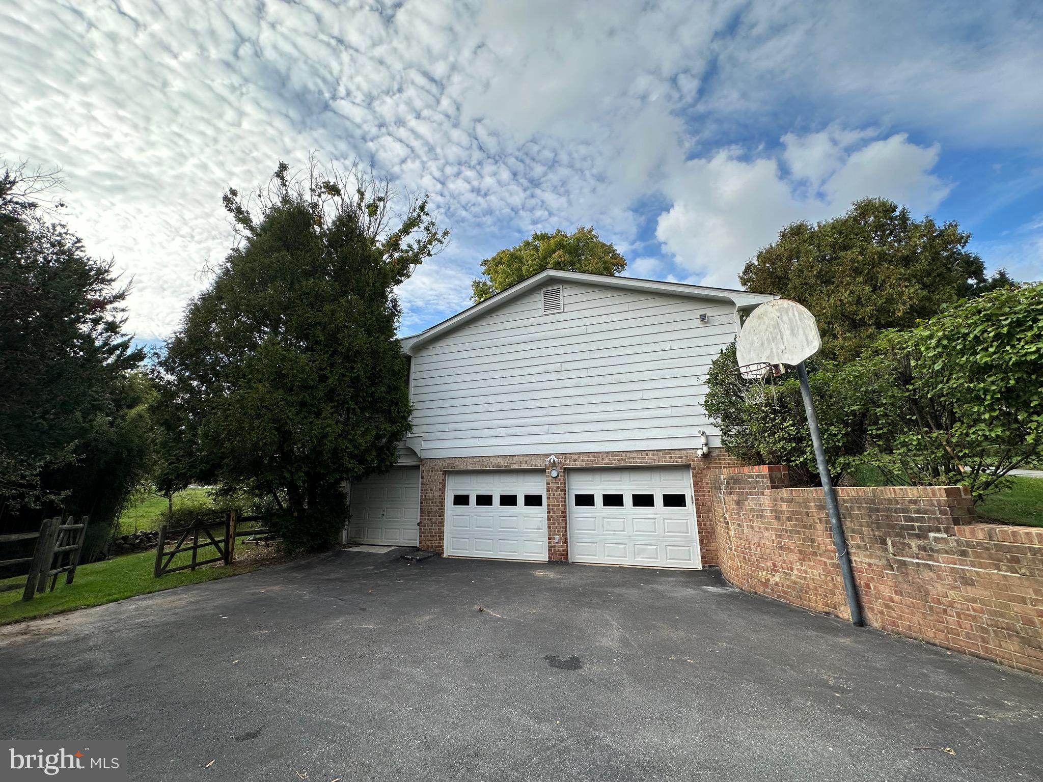 NORTH SPRINGBROOK - Residential