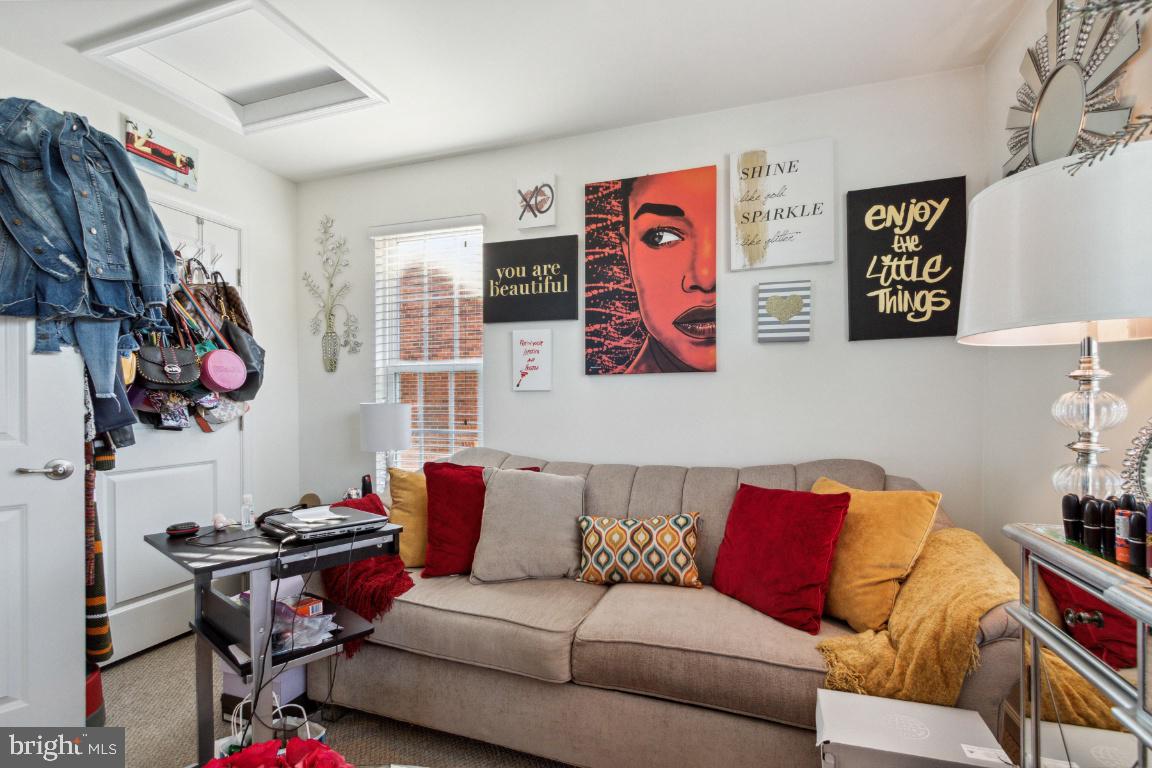 ADAMS CROSSING - Residential