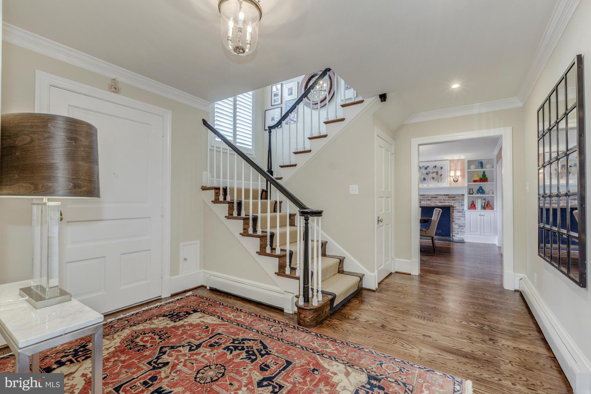 COUNTRY CLUB HILLS - Residential