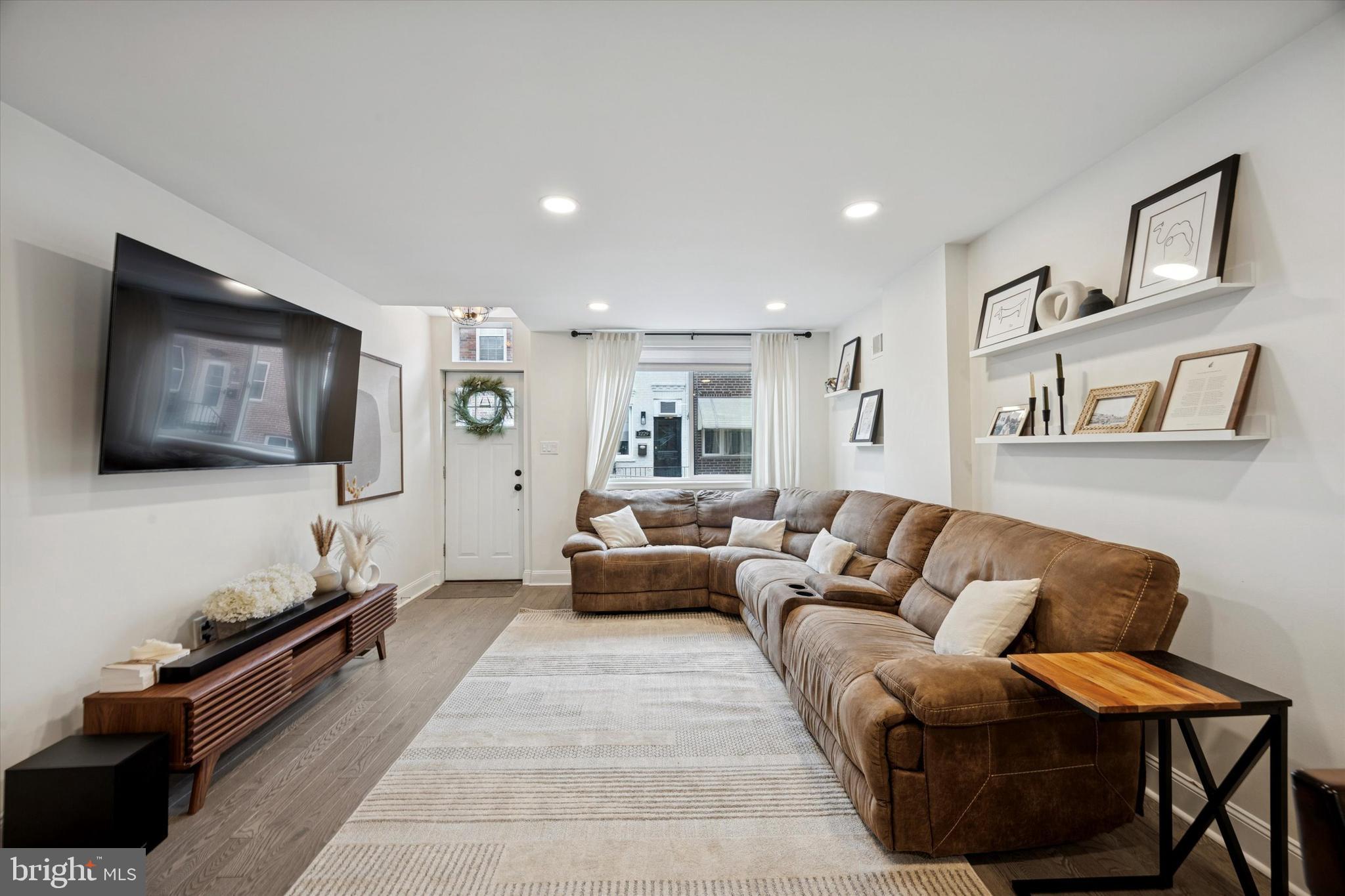 EAST PASSYUNK CROSSING - Residential