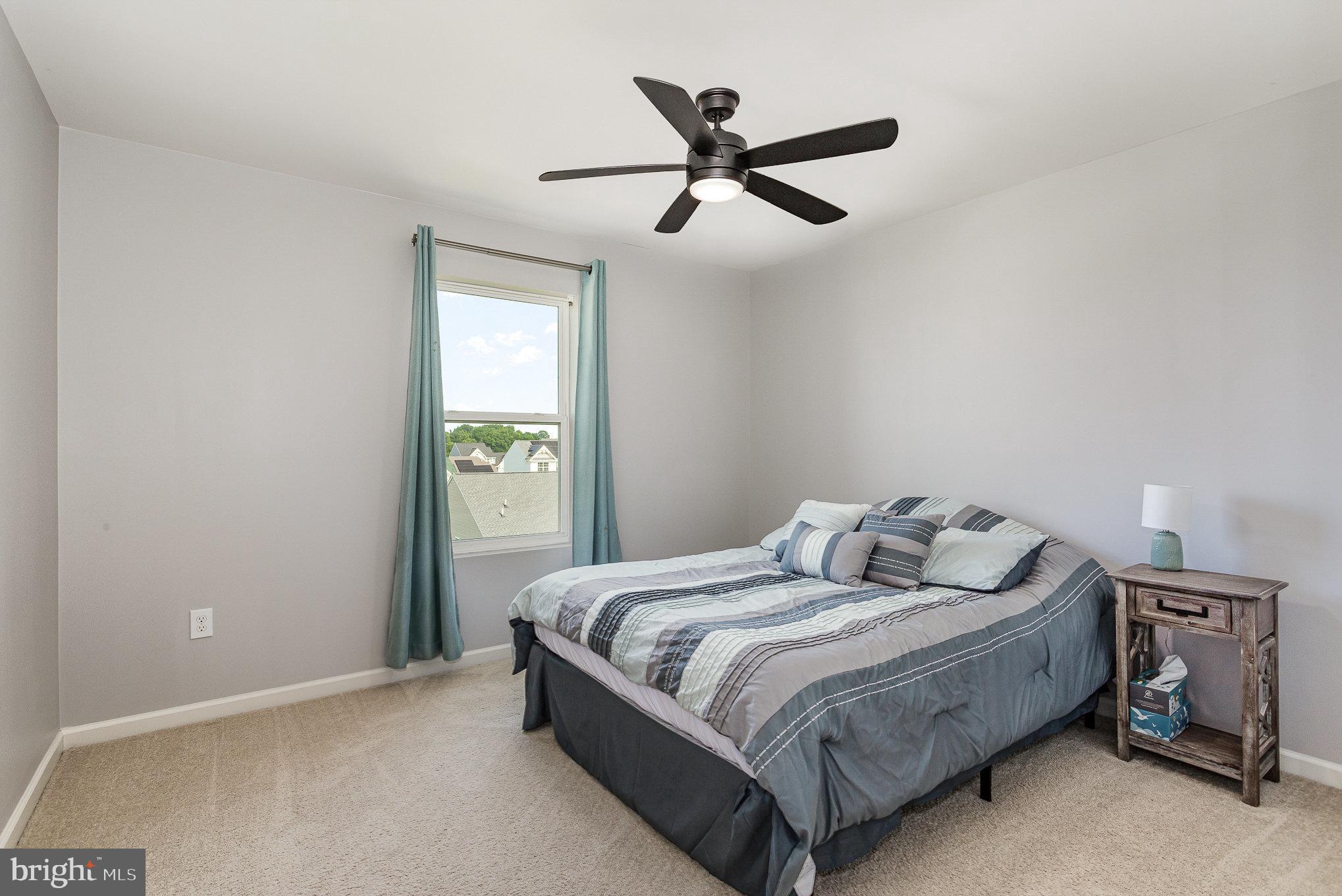 ROLLING MEADOWS - Residential