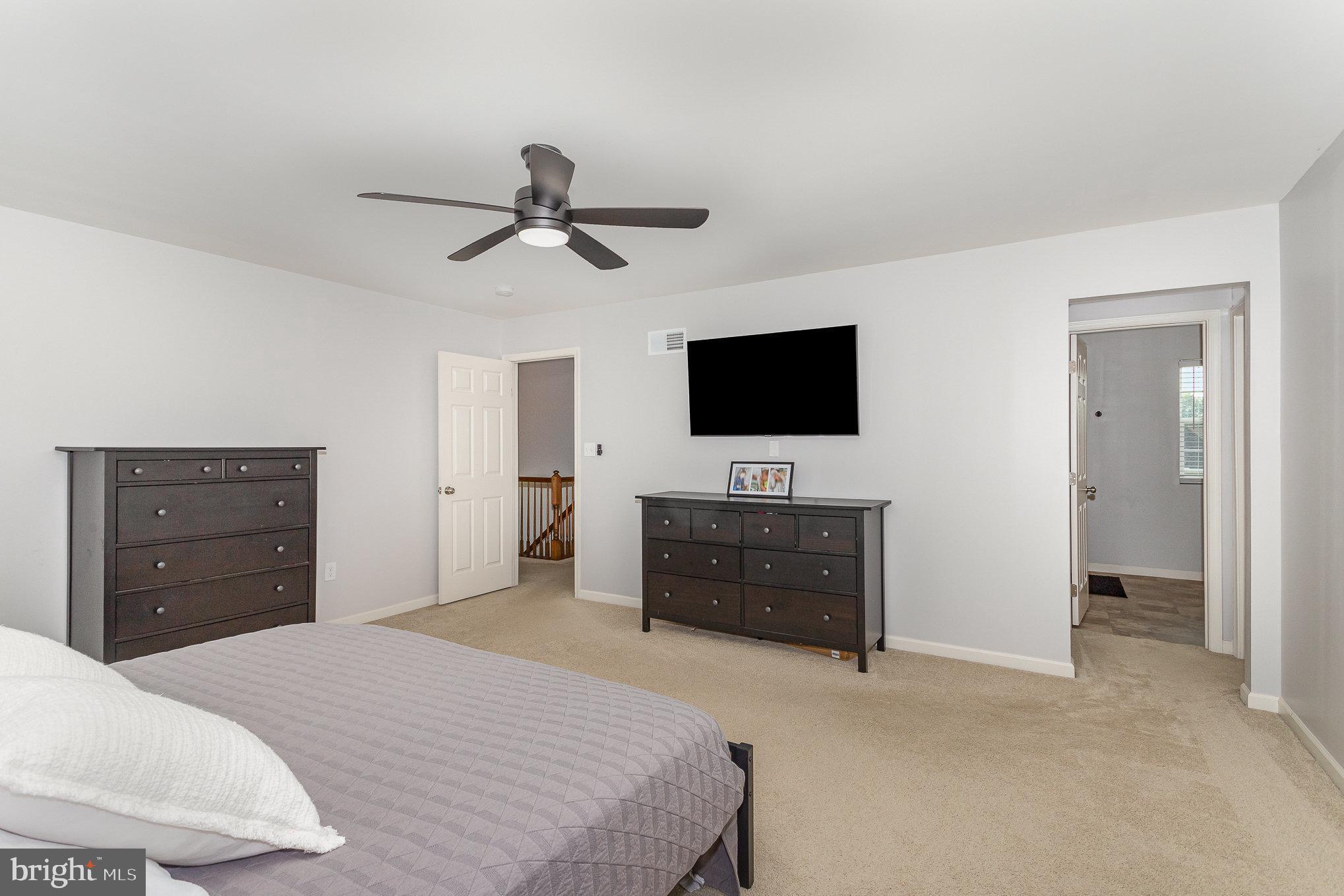 ROLLING MEADOWS - Residential