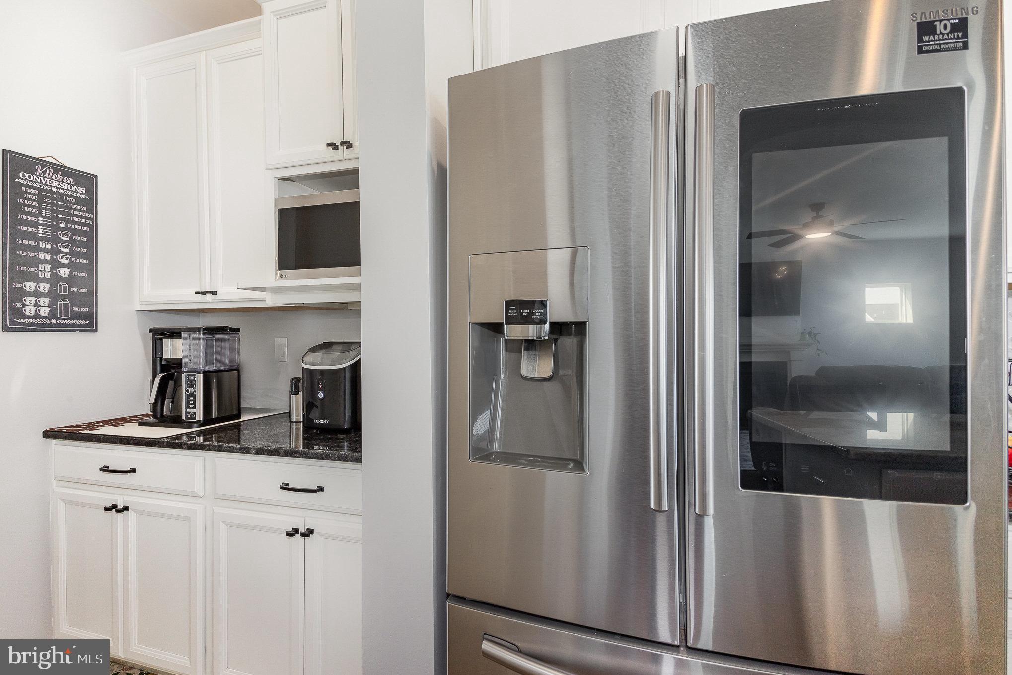 ROLLING MEADOWS - Residential