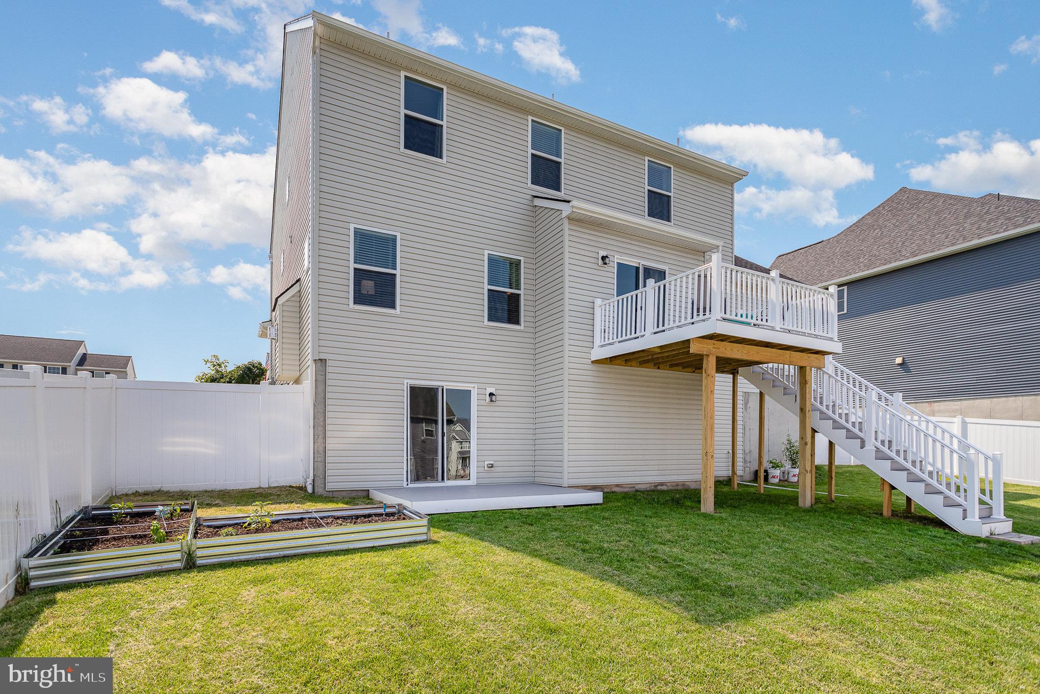 ROLLING MEADOWS - Residential