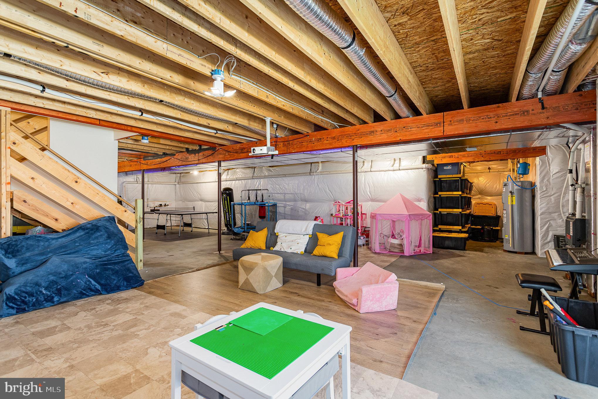 ROLLING MEADOWS - Residential