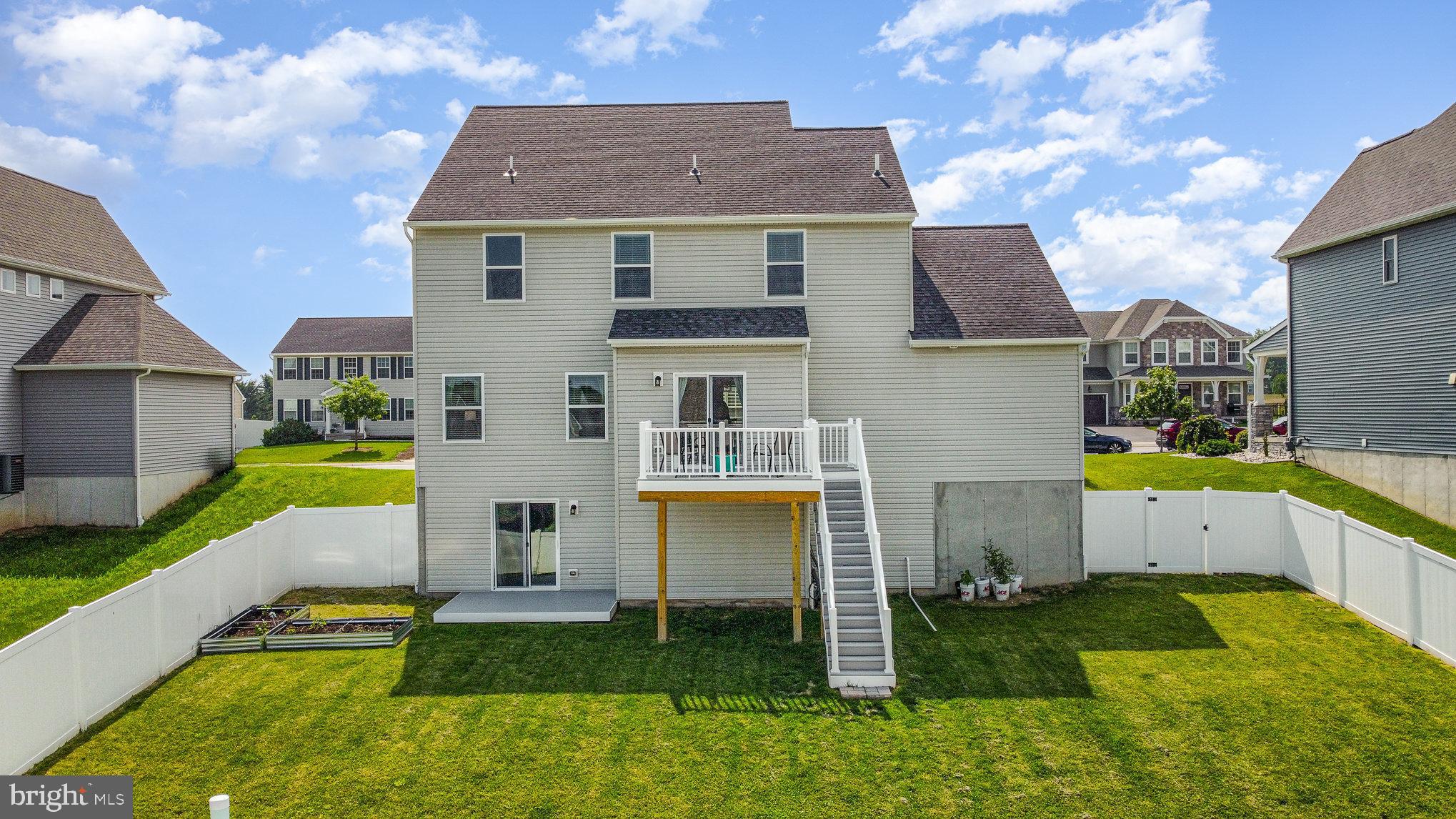 ROLLING MEADOWS - Residential