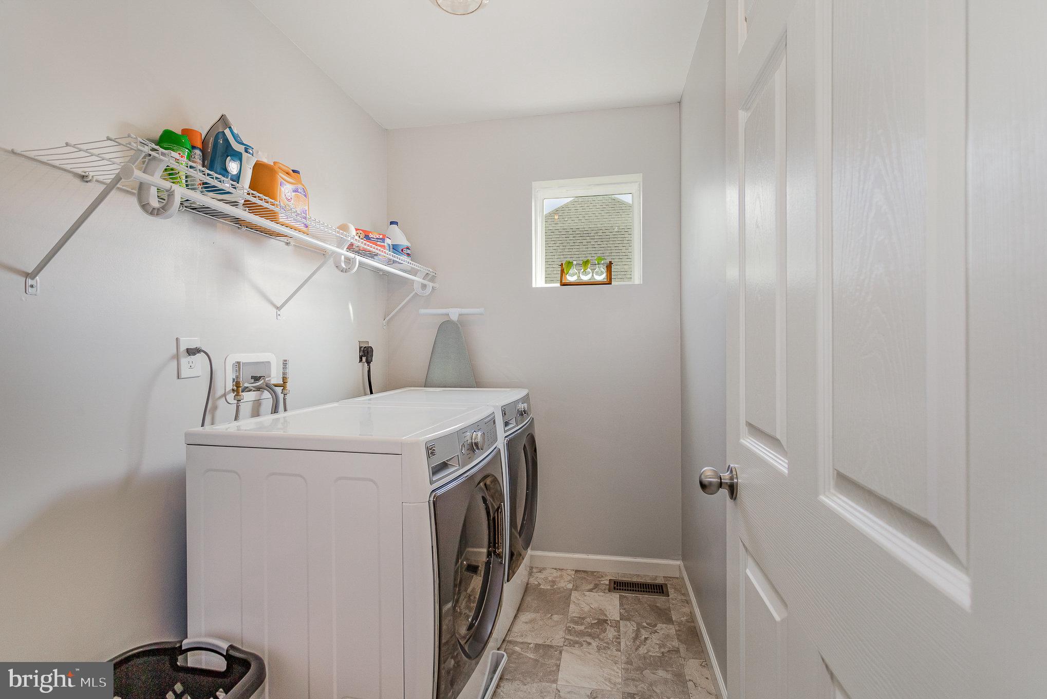 ROLLING MEADOWS - Residential