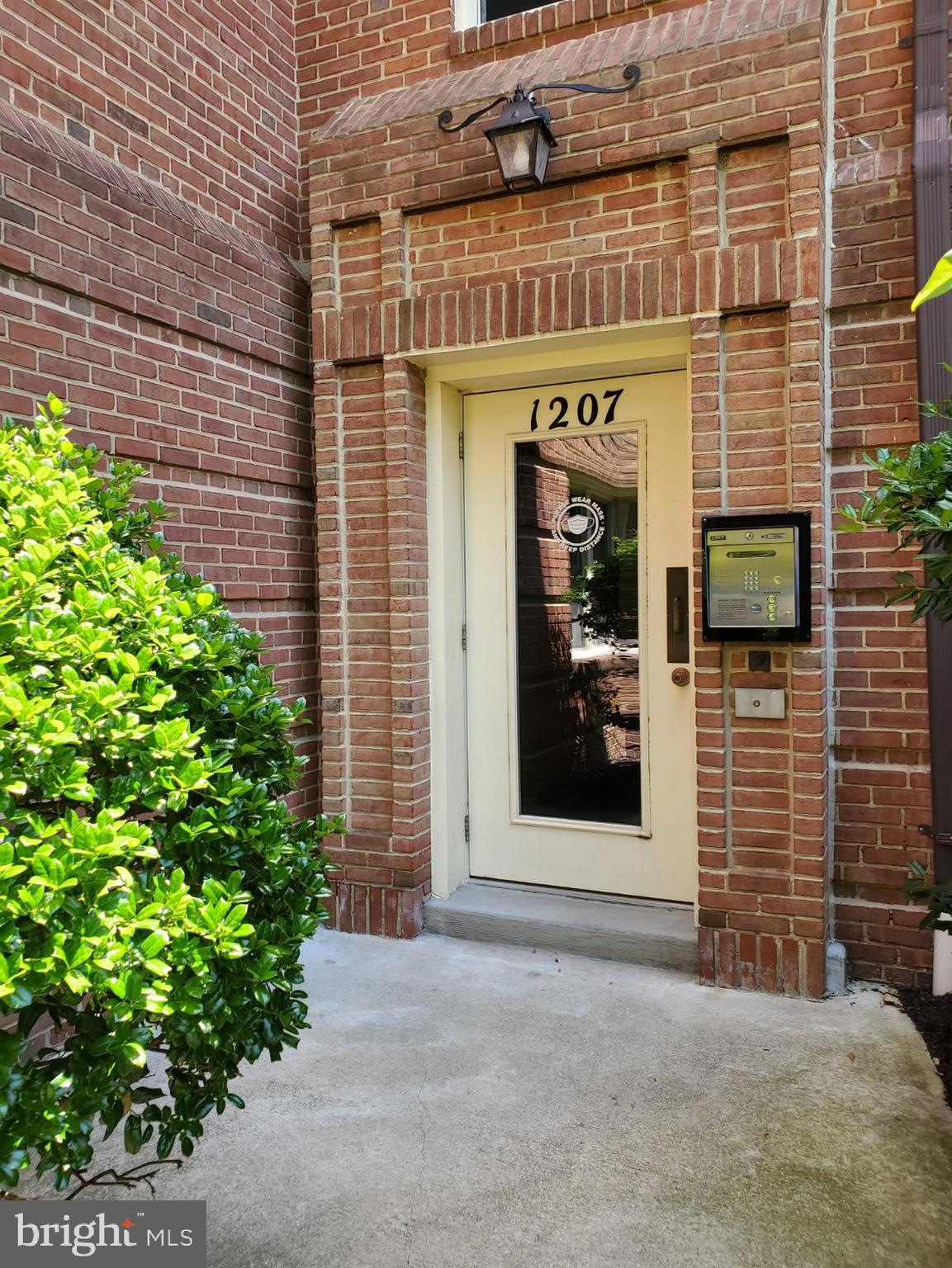 CANAL PLACE - Residential Lease