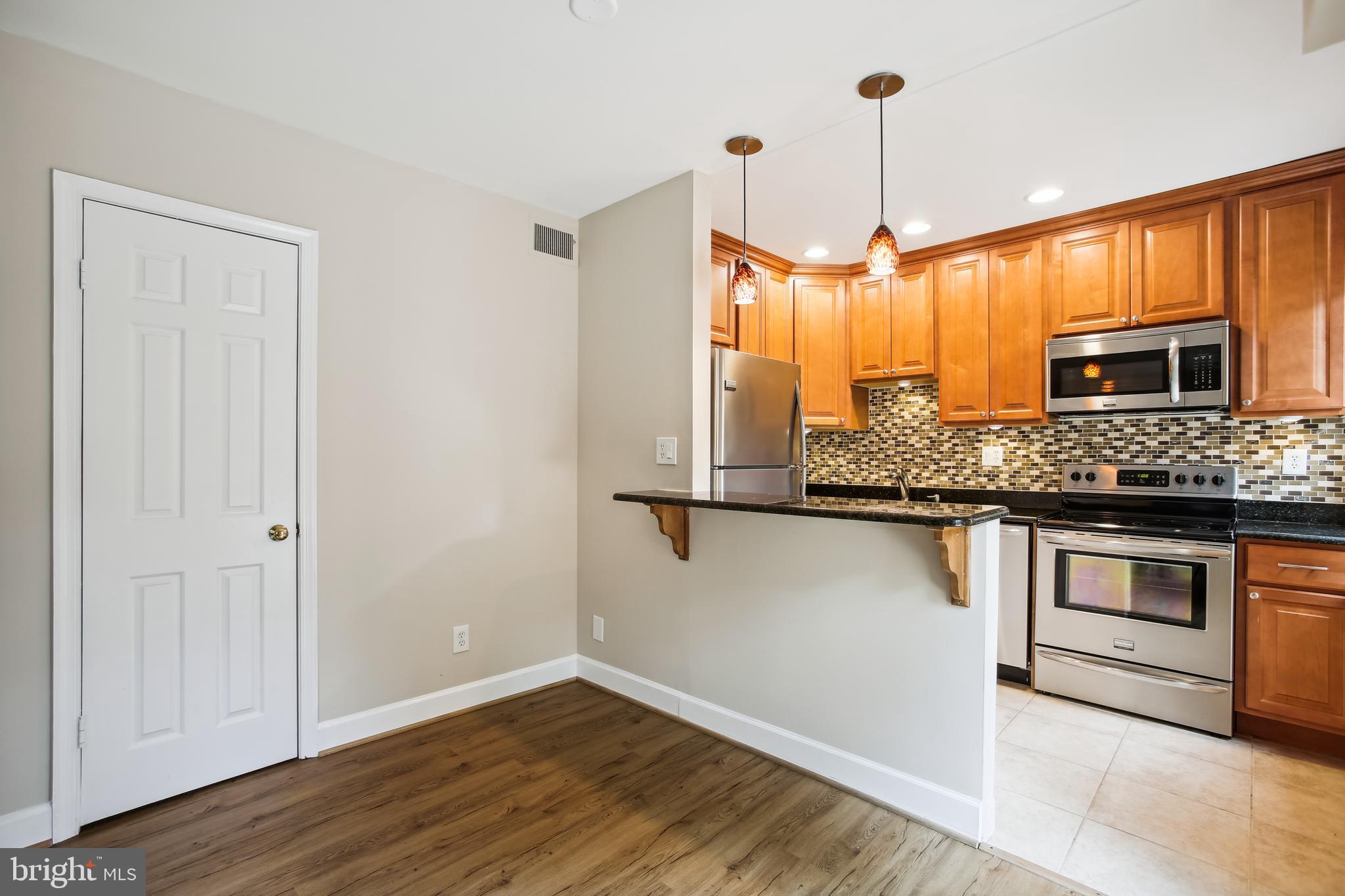 CANAL PLACE - Residential Lease