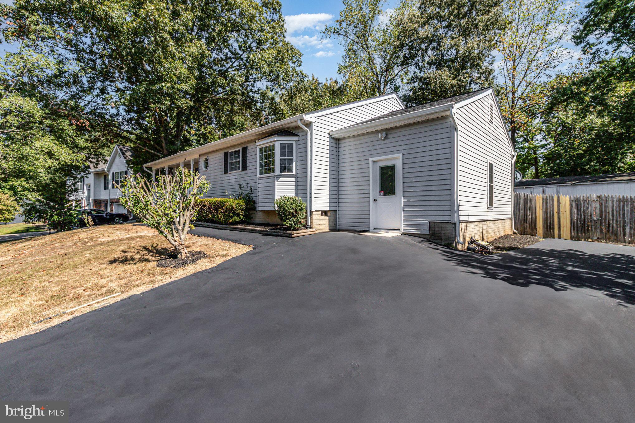 SHADOW WOODS - Residential