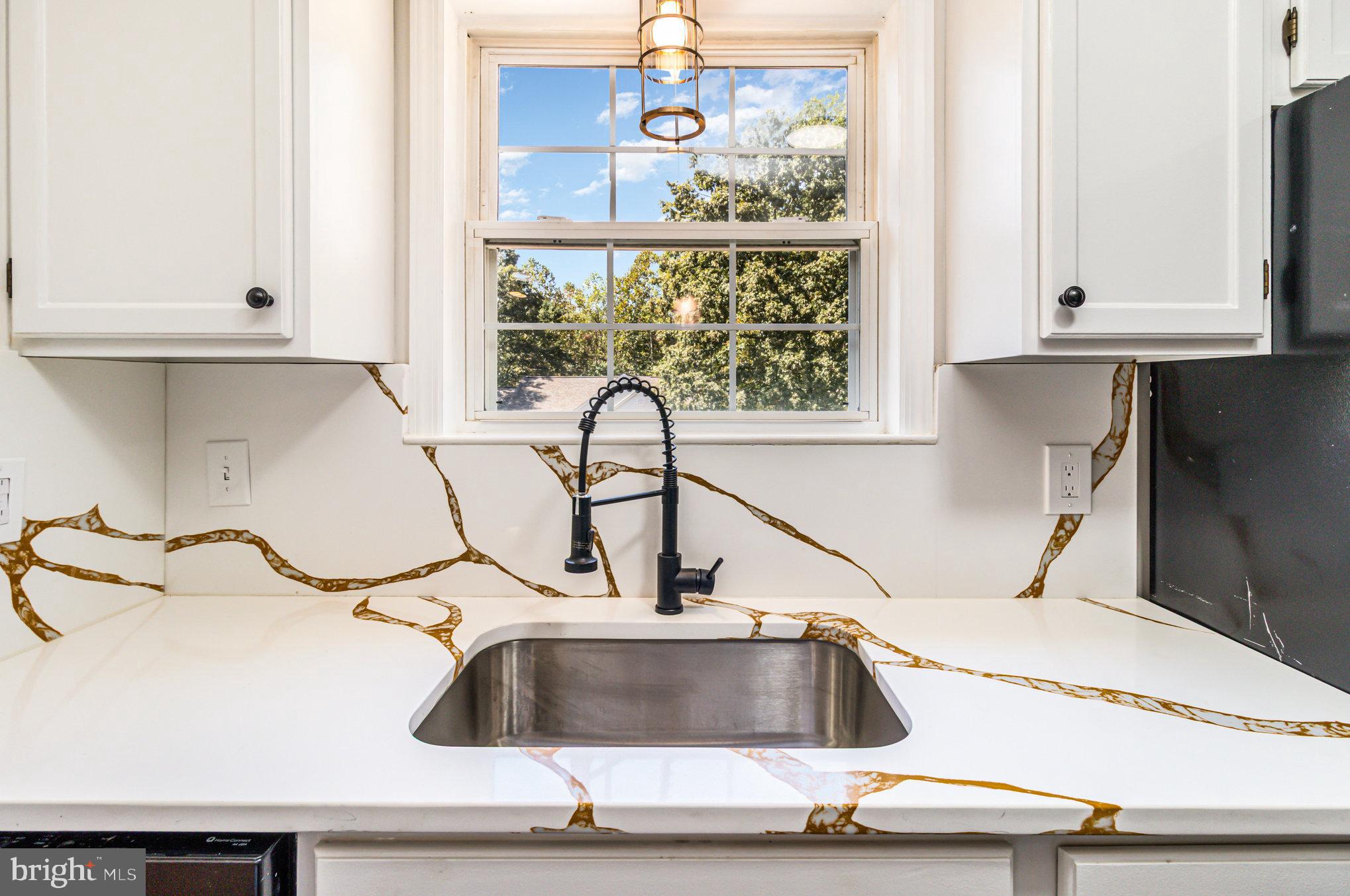 SHADOW WOODS - Residential