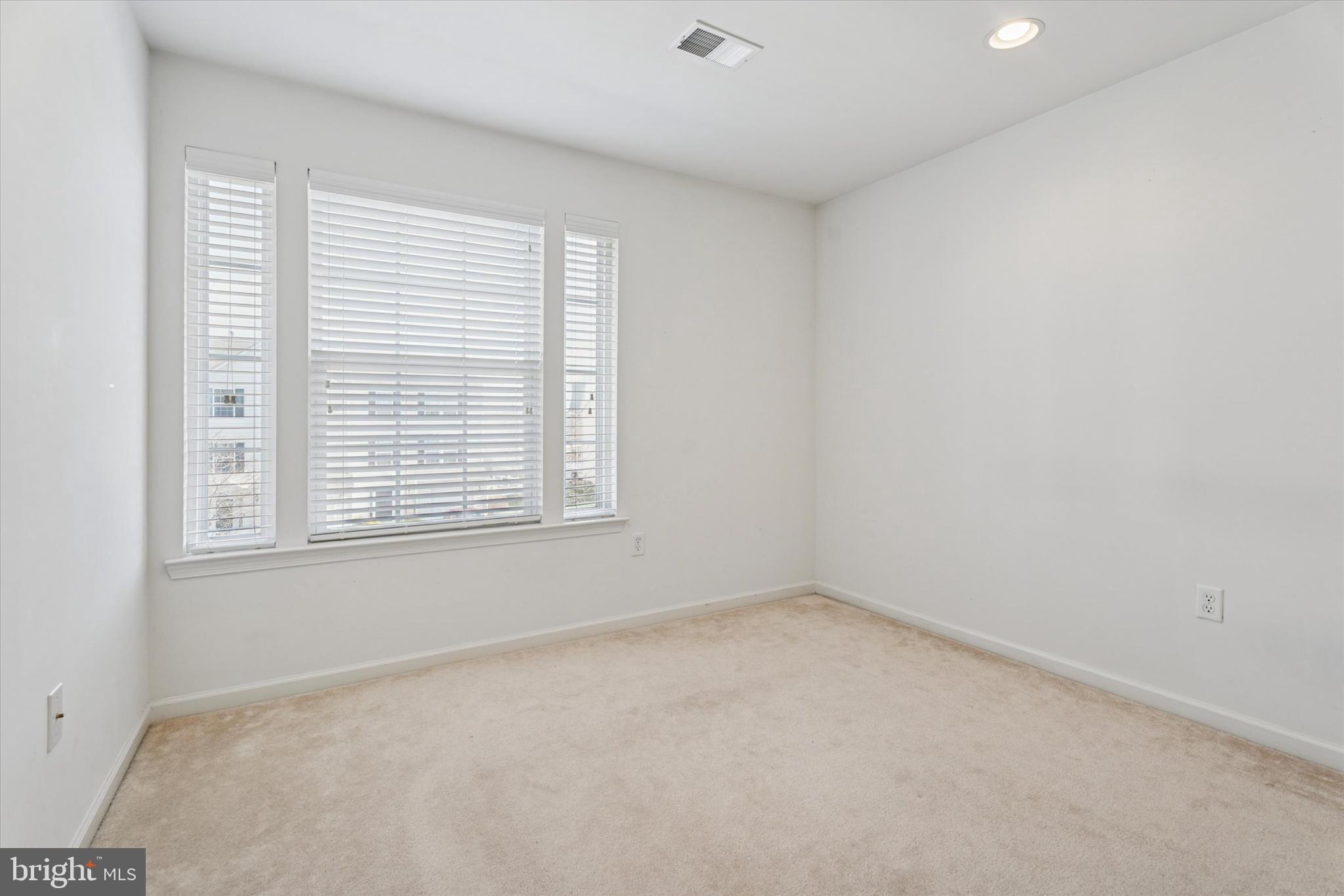 COVENTRY GLEN - Residential