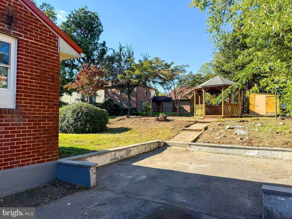 Photo of 533 E Park Street, ELIZABETHTOWN, PA 17022 (MLS # PALA2078674)