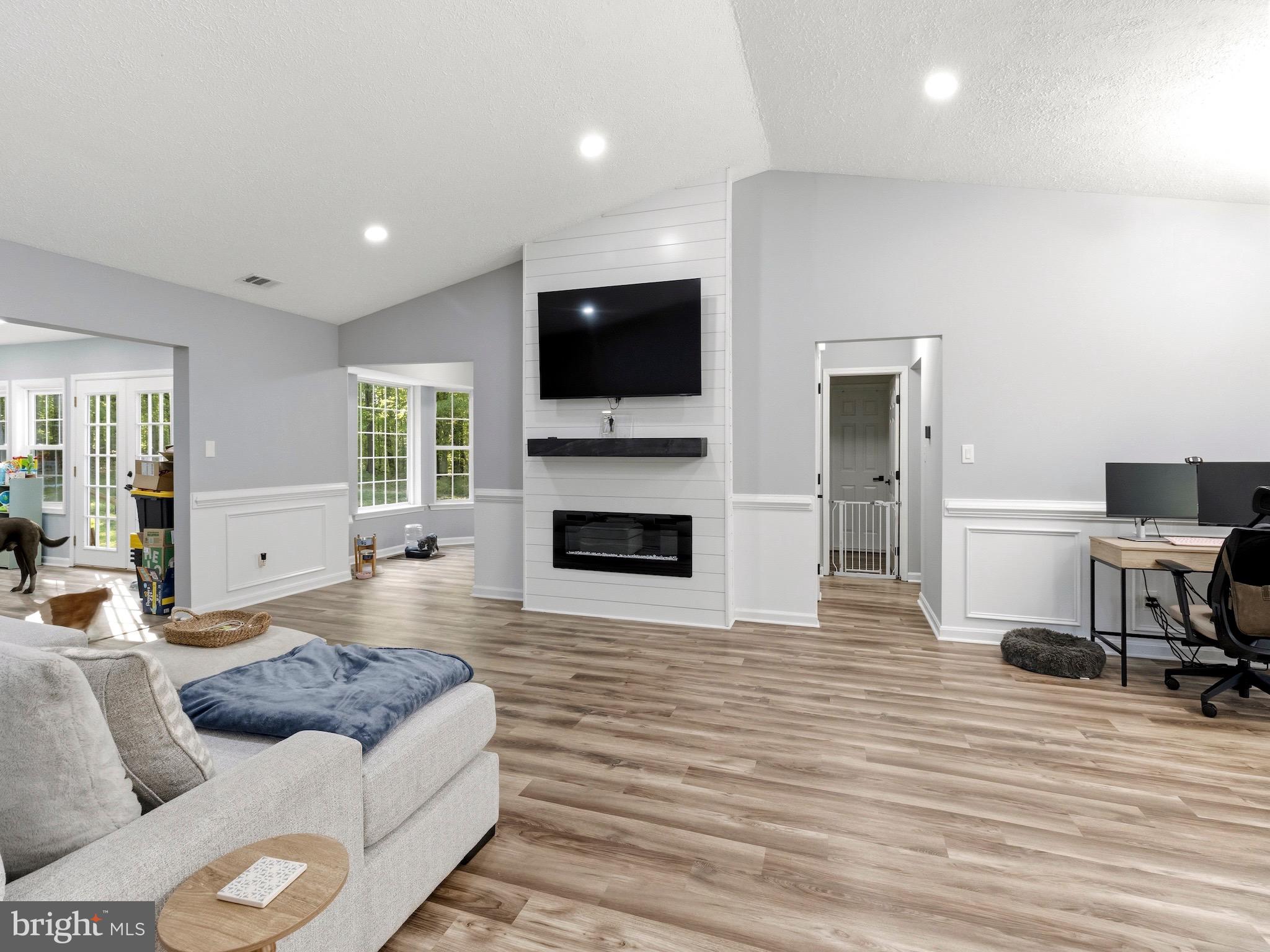 LACY'S RUN ESTATES - Residential