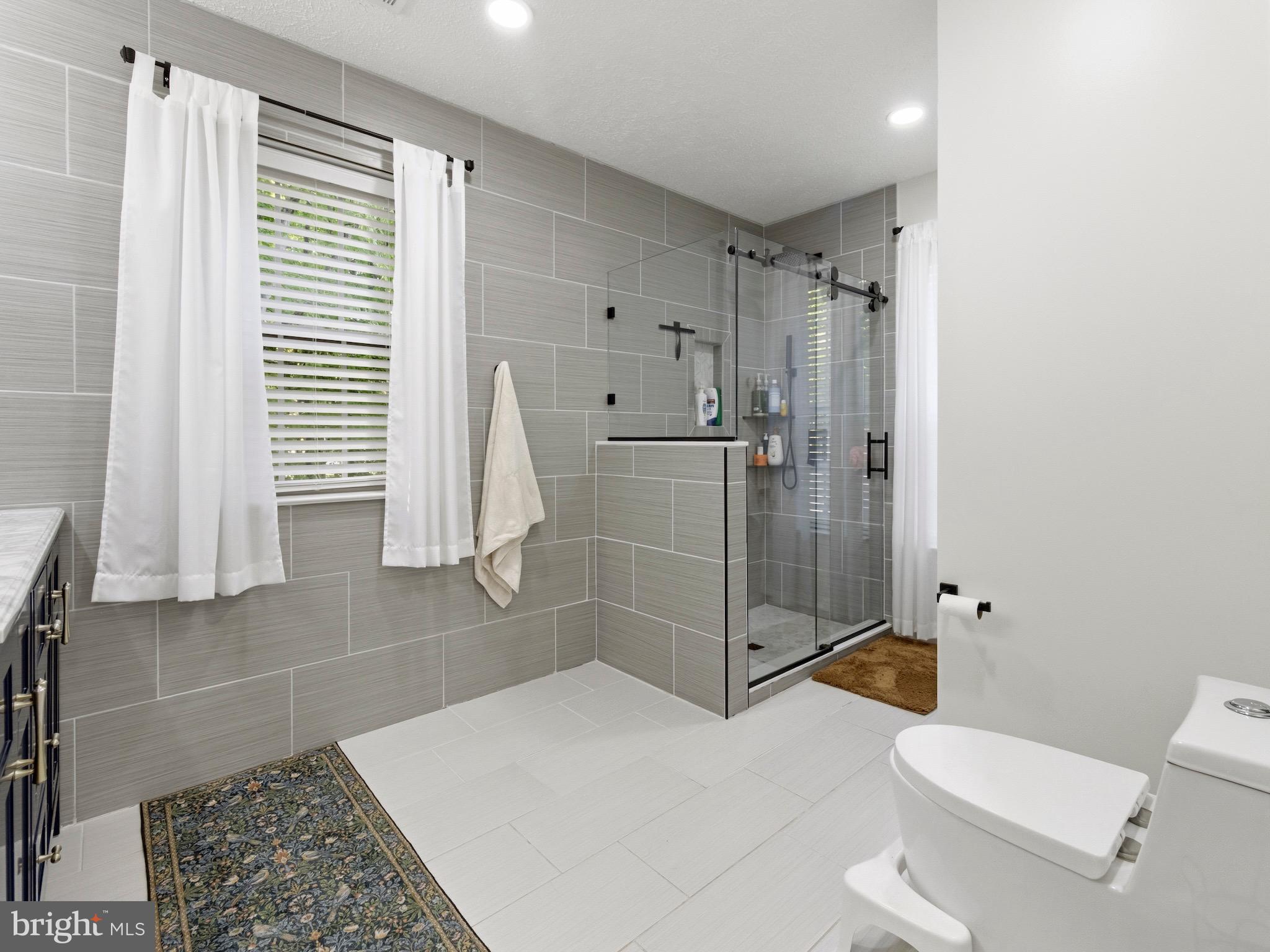 LACY'S RUN ESTATES - Residential