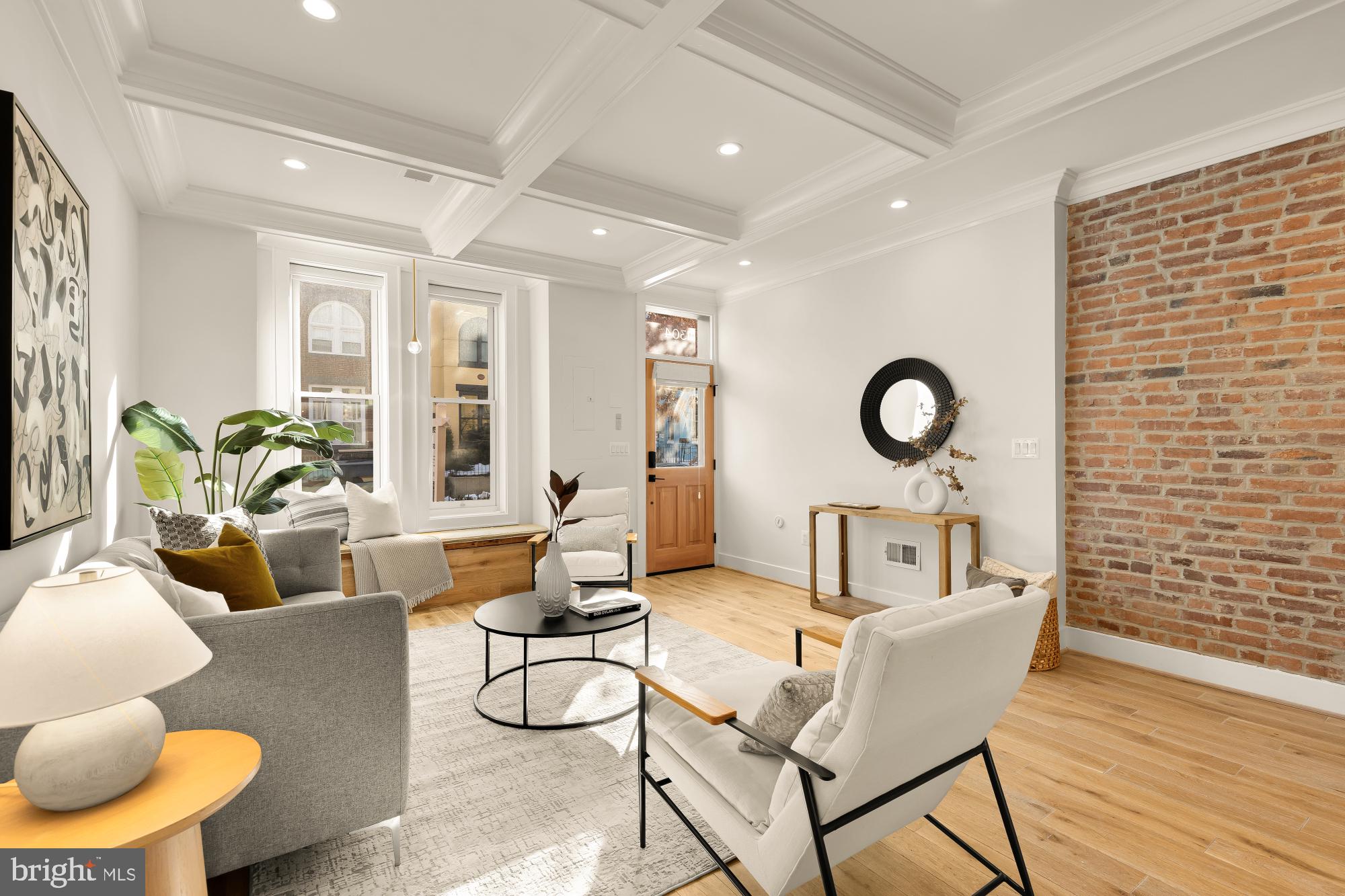 1304 EMERALD STREET NE