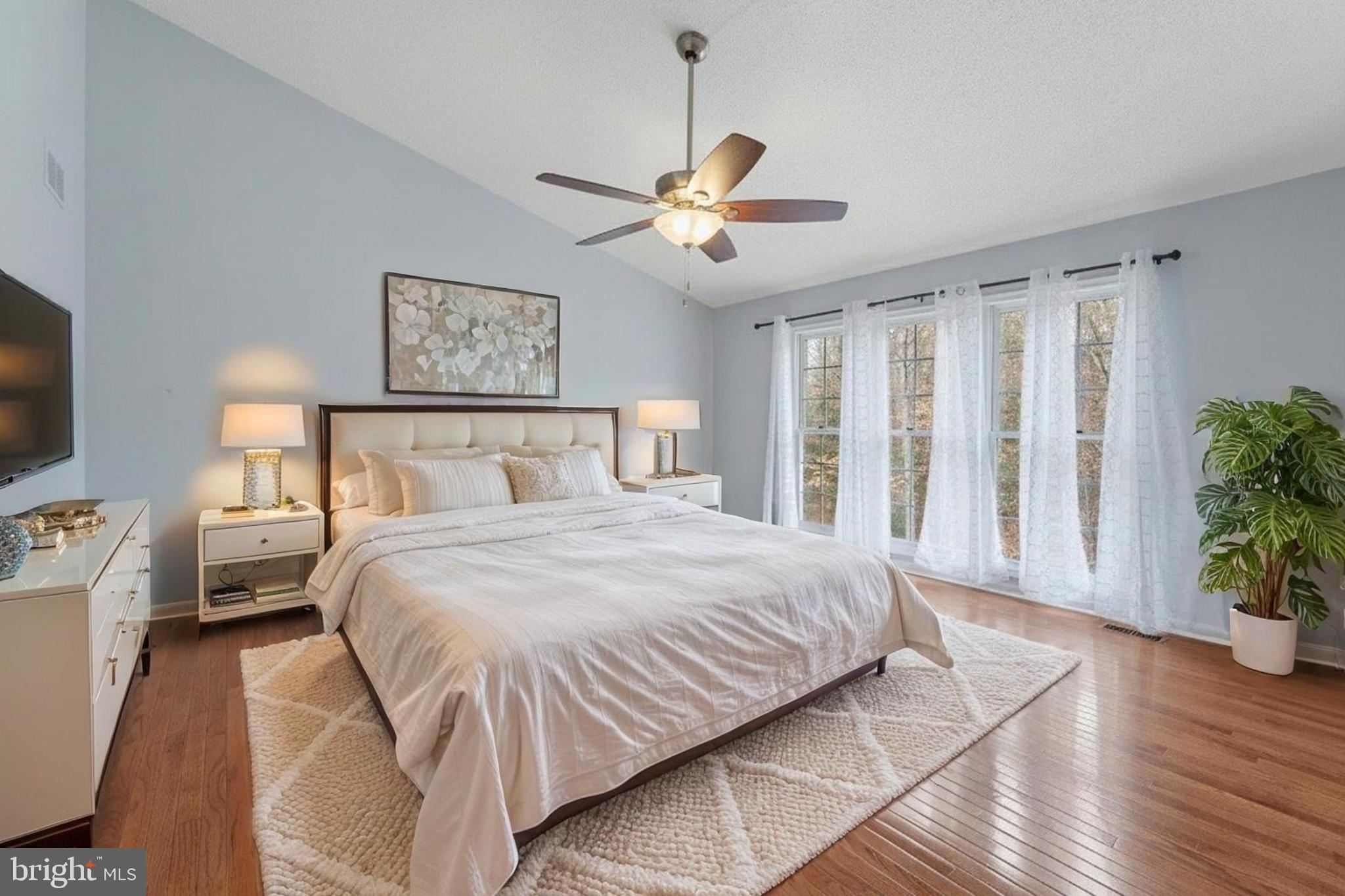 RIVER OAKS - Residential