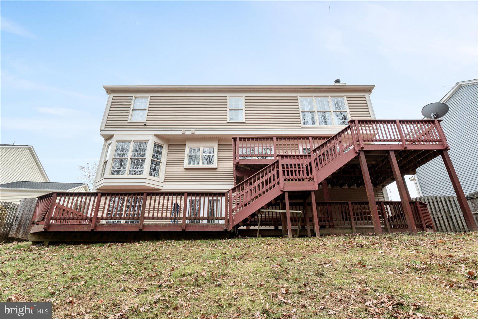 RIVER OAKS - Residential