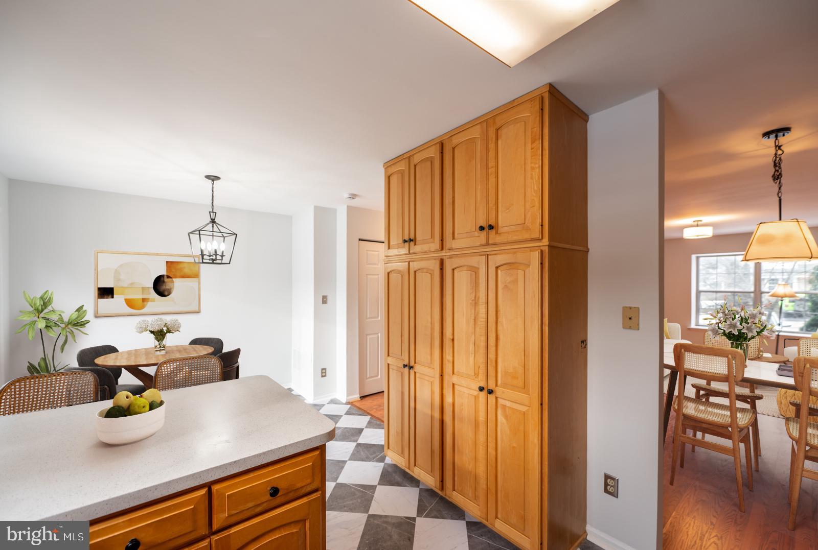 REGENTS PARK - Residential