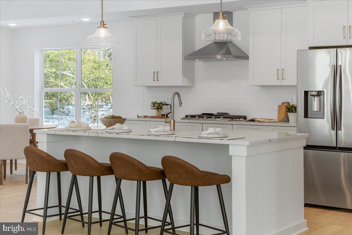 SHADY SIDE - Residential