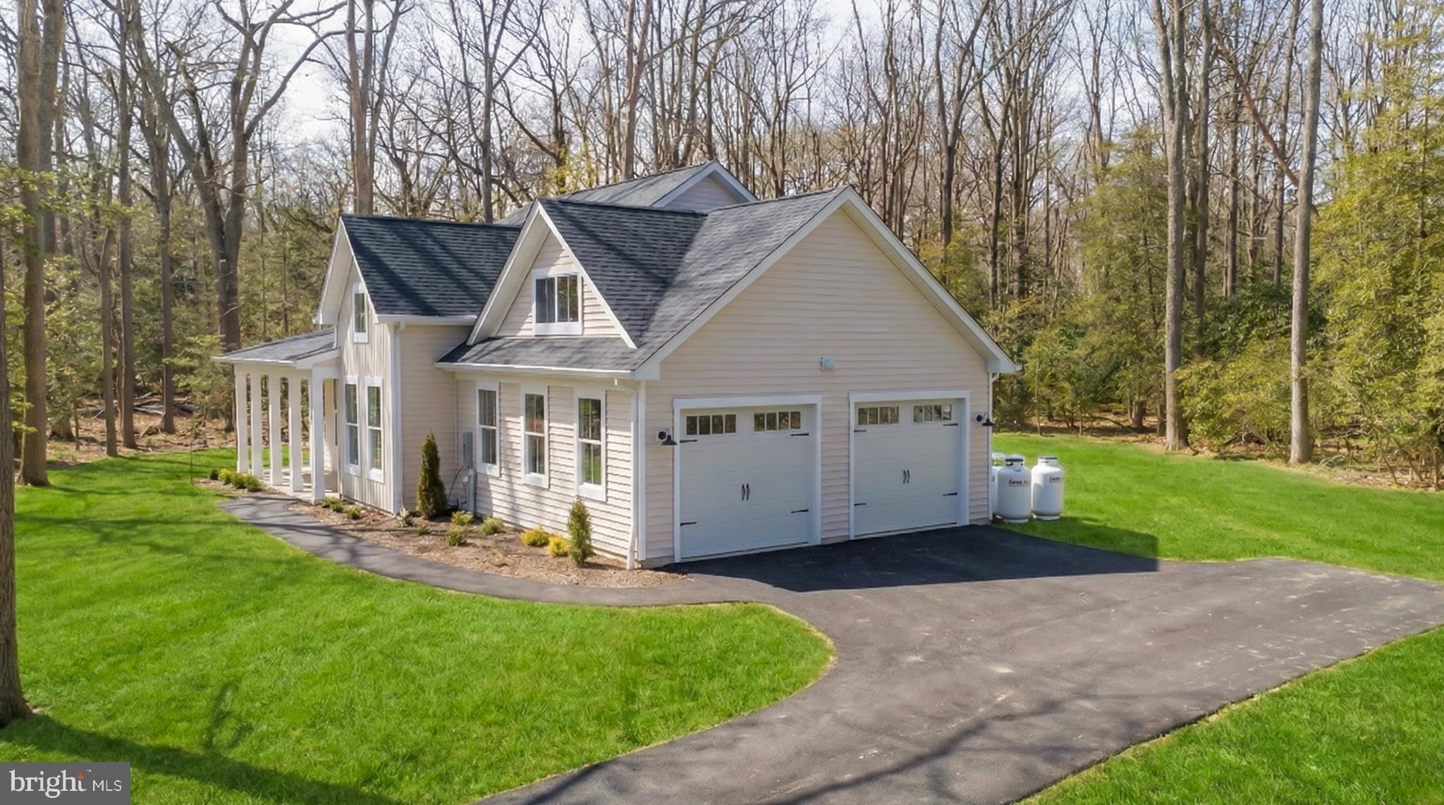 SHADY SIDE - Residential