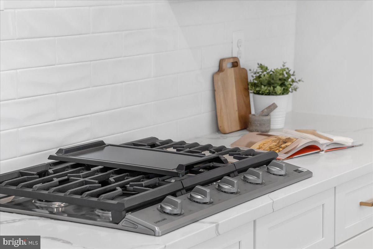 SHADY SIDE - Residential