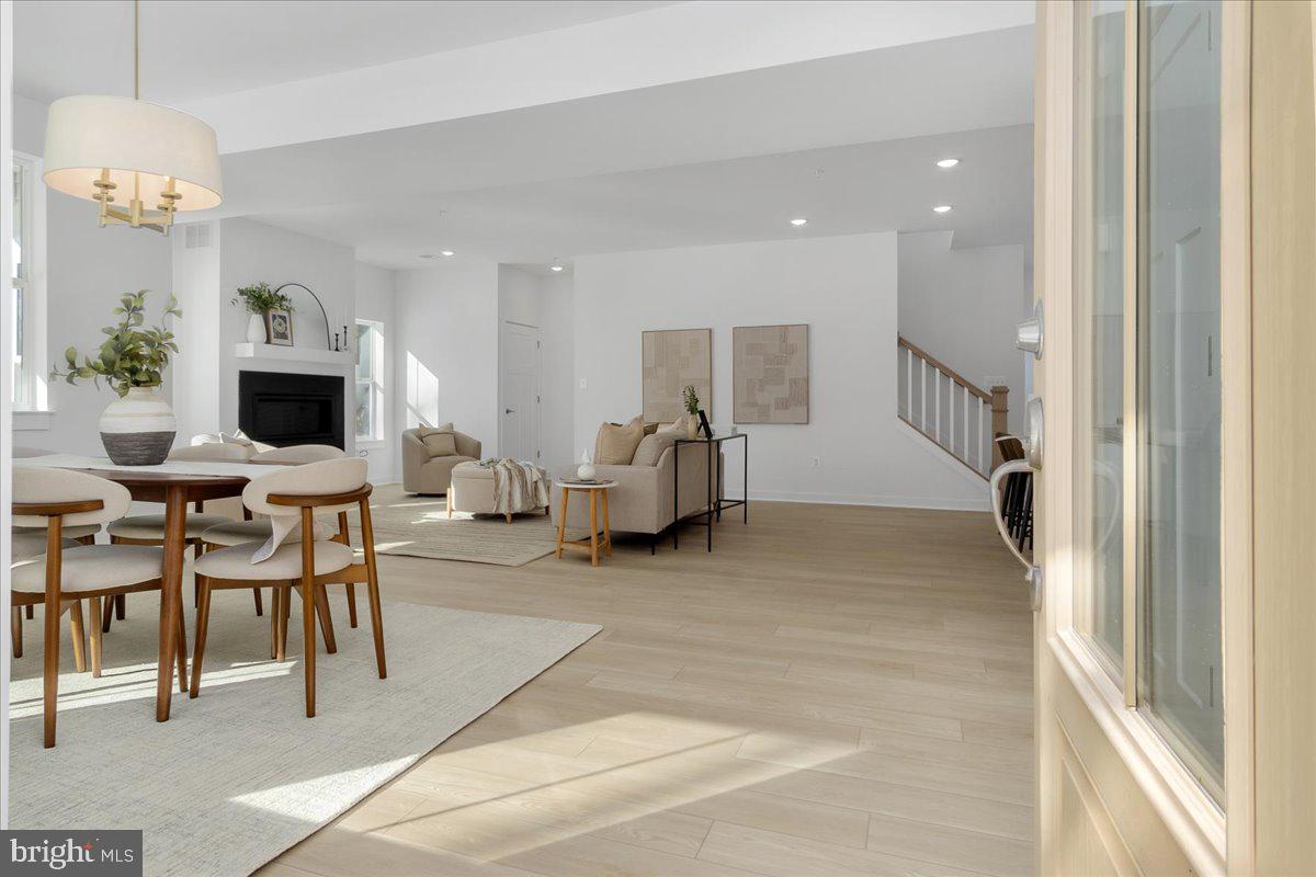 SHADY SIDE - Residential