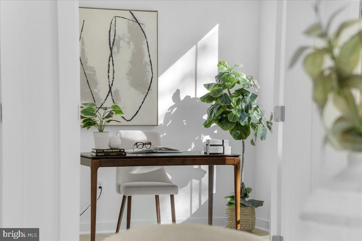 SHADY SIDE - Residential