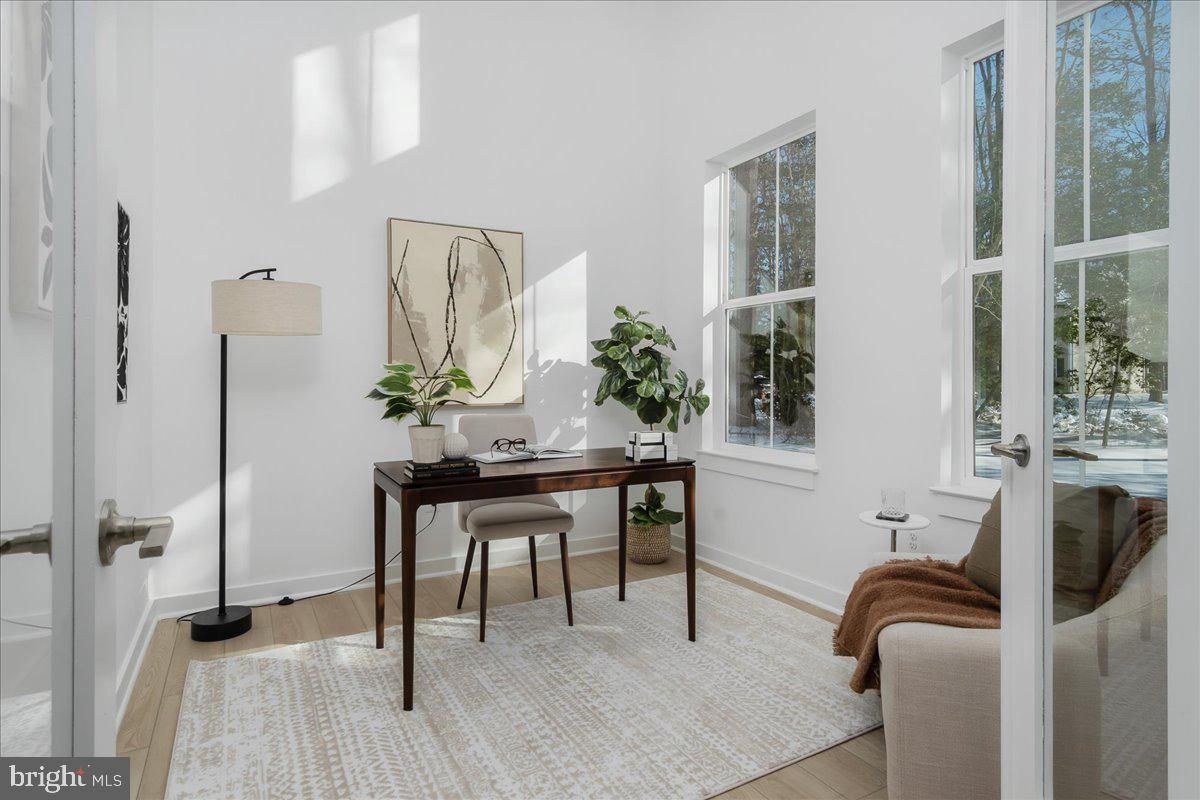 SHADY SIDE - Residential