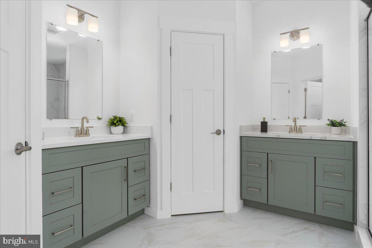 SHADY SIDE - Residential